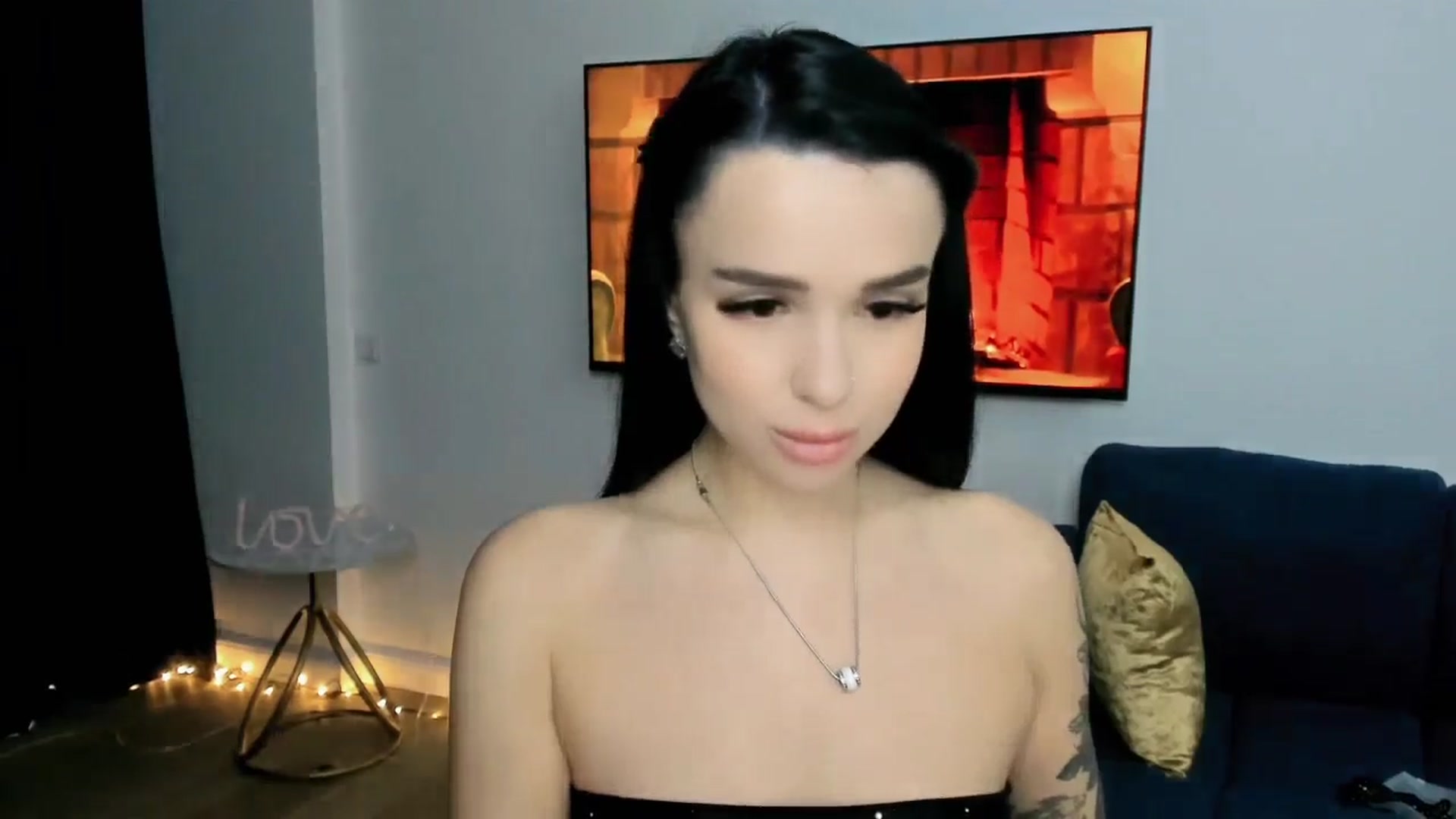 Gallery image thumbnail from Amimysteryx's myfreecams stream on, 12/26/2025, 08:35 image 5 of 20