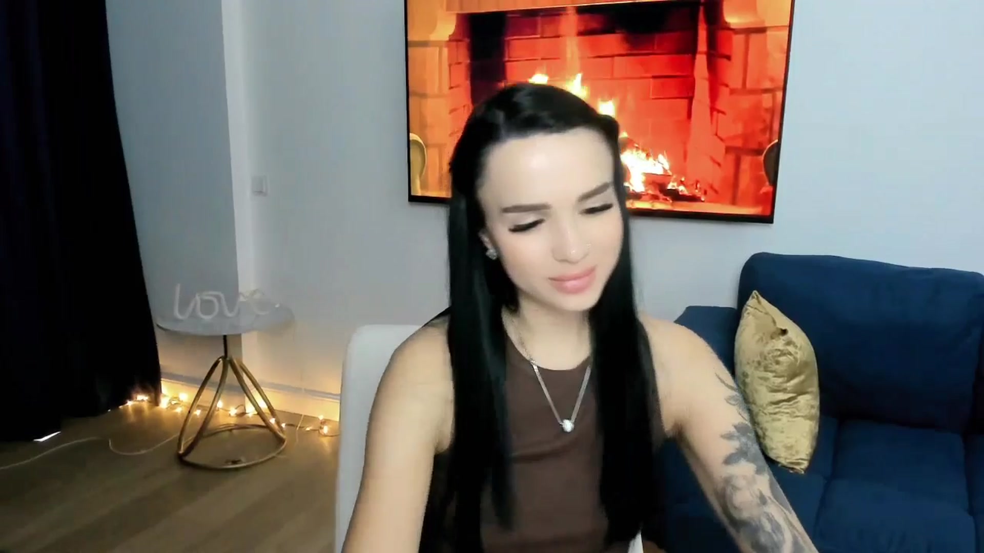 Gallery image thumbnail from Amimysteryx's myfreecams stream on, 12/26/2025, 10:41 image 3 of 20