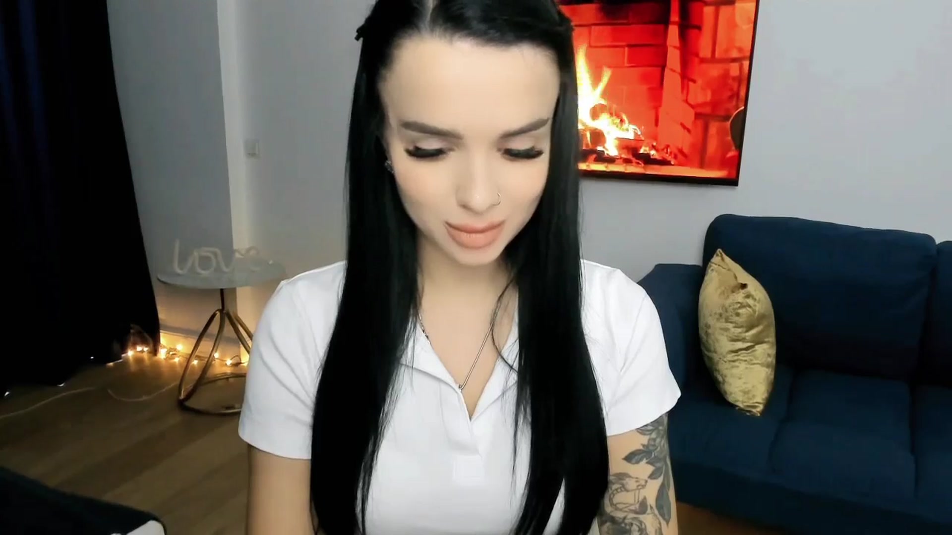 Gallery image thumbnail from Amimysteryx's myfreecams stream on, 12/30/2025, 09:25 image 11 of 20