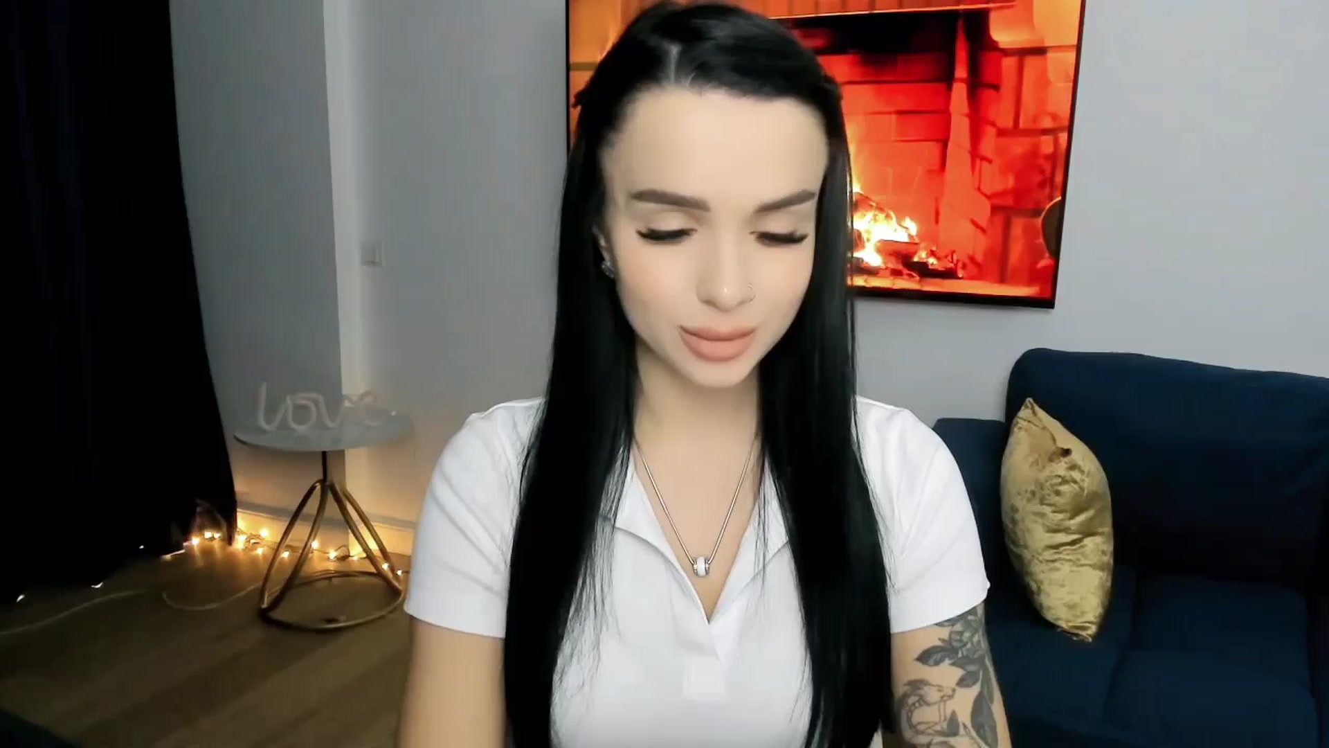 Gallery image thumbnail from Amimysteryx's myfreecams stream on, 12/30/2025, 09:25 image 1 of 20