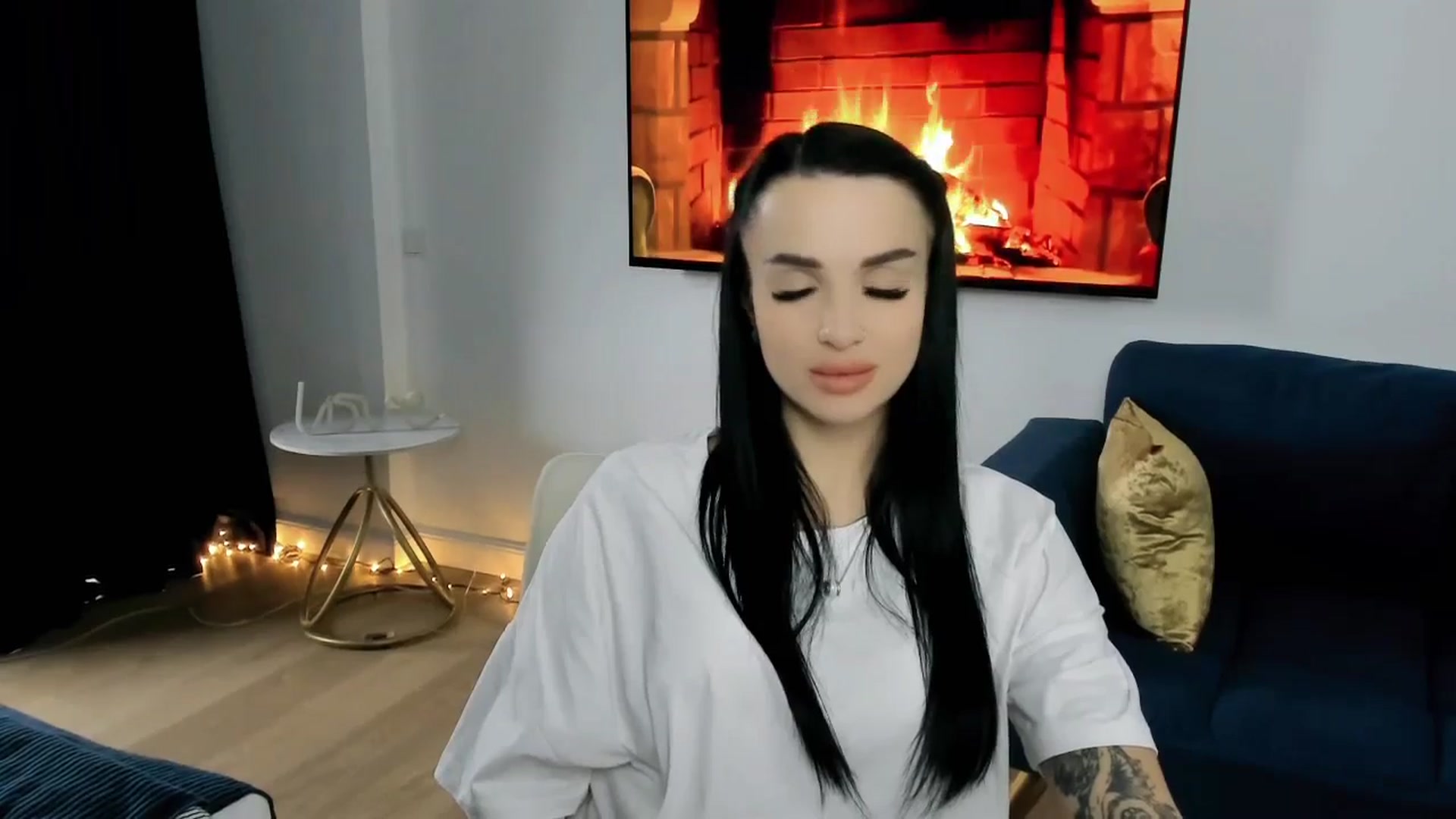Gallery image thumbnail from Amimysteryx's myfreecams stream on, 12/31/2025, 09:46 image 5 of 20