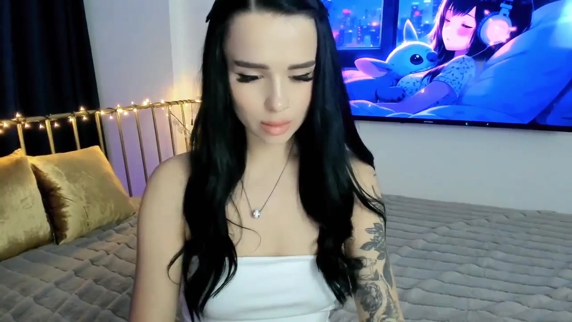 Gallery image thumbnail from Amimysteryx's myfreecams stream on, 01/12/2026, 11:00 image 13 of 20