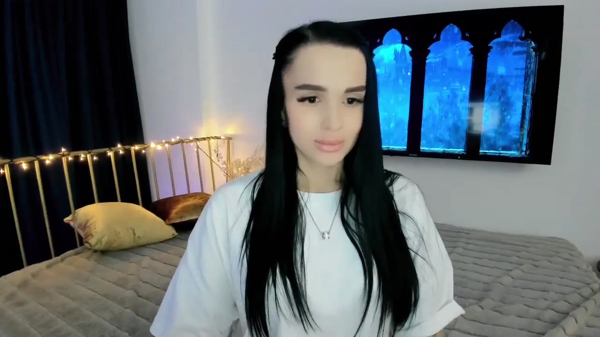 Gallery image thumbnail from Amimysteryx's myfreecams stream on, 01/16/2026, 11:38 image 15 of 20