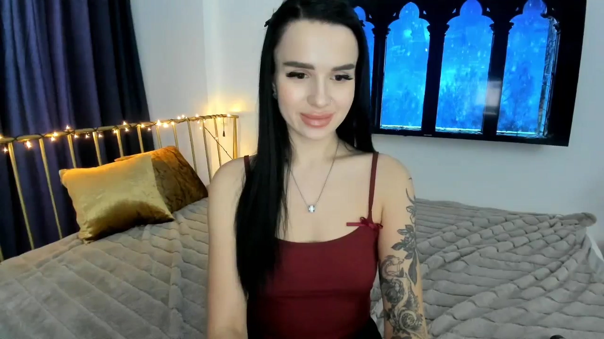 Gallery image thumbnail from Amimysteryx's myfreecams stream on, 01/21/2026, 11:38 image 17 of 20