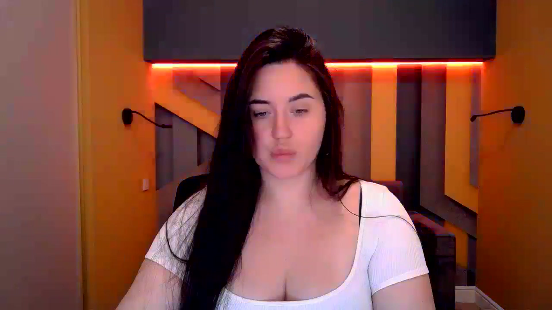 Gallery image thumbnail from AminaBenson's myfreecams stream on, 03/01/2025, 09:36 image 17 of 20