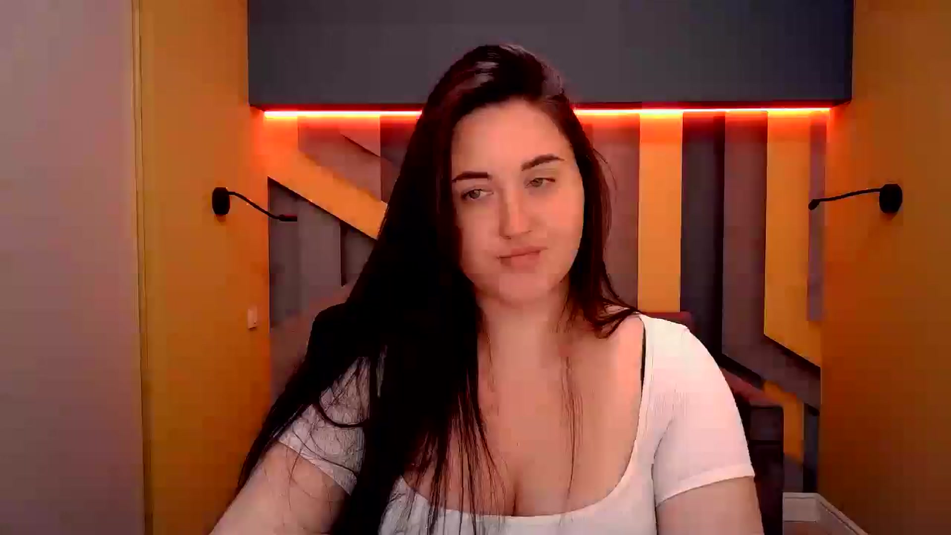 Gallery image thumbnail from AminaBenson's myfreecams stream on, 03/01/2025, 09:36 image 15 of 20