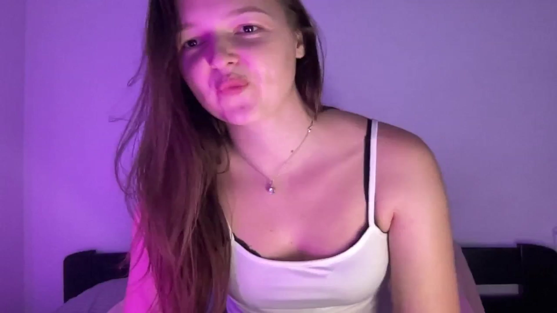 Gallery image thumbnail from AminaMi19's myfreecams stream on, 07/28/2025, 15:52 image 5 of 20