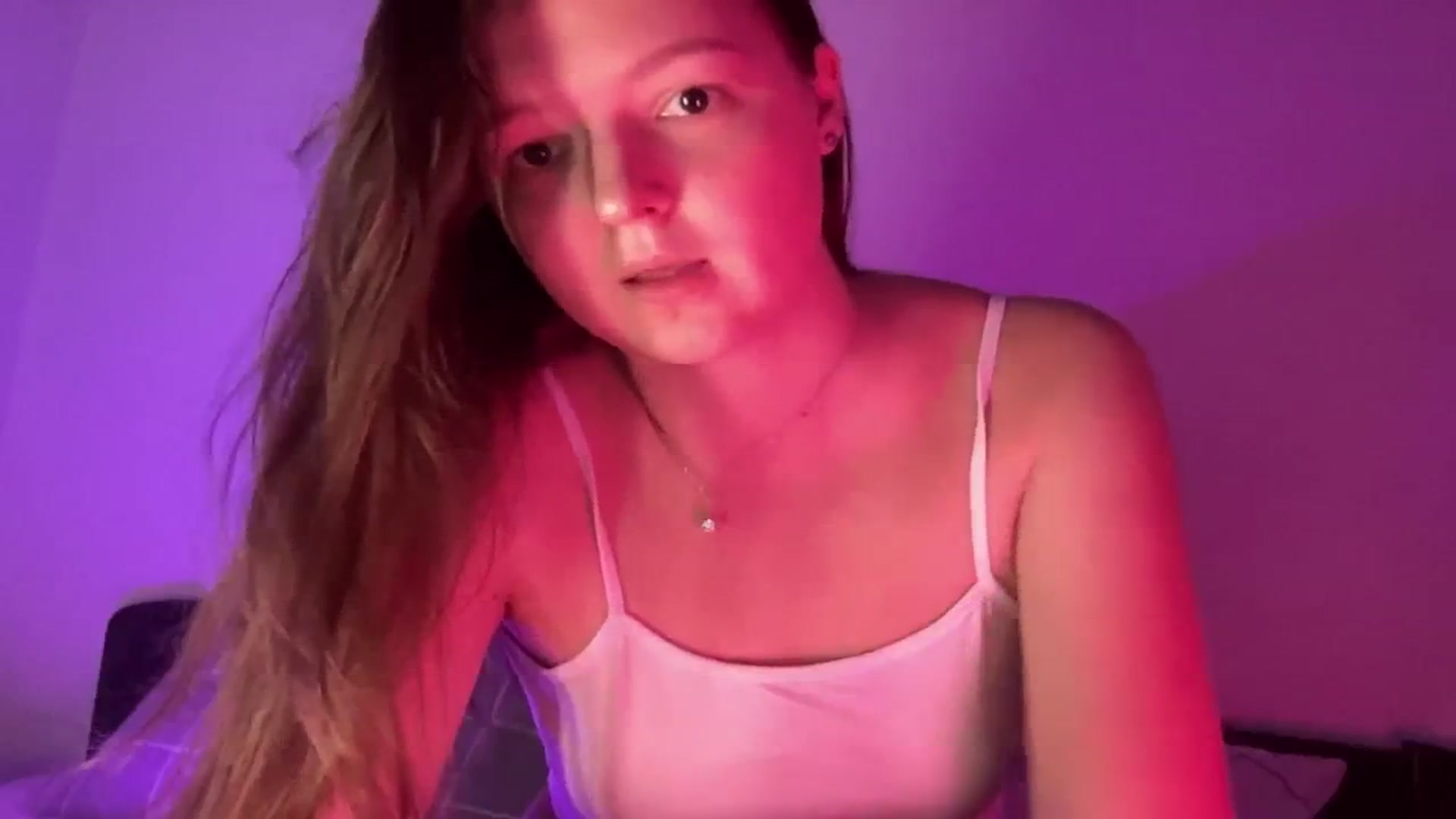 Gallery image thumbnail from AminaMi19's myfreecams stream on, 08/22/2025, 17:37 image 20 of 20