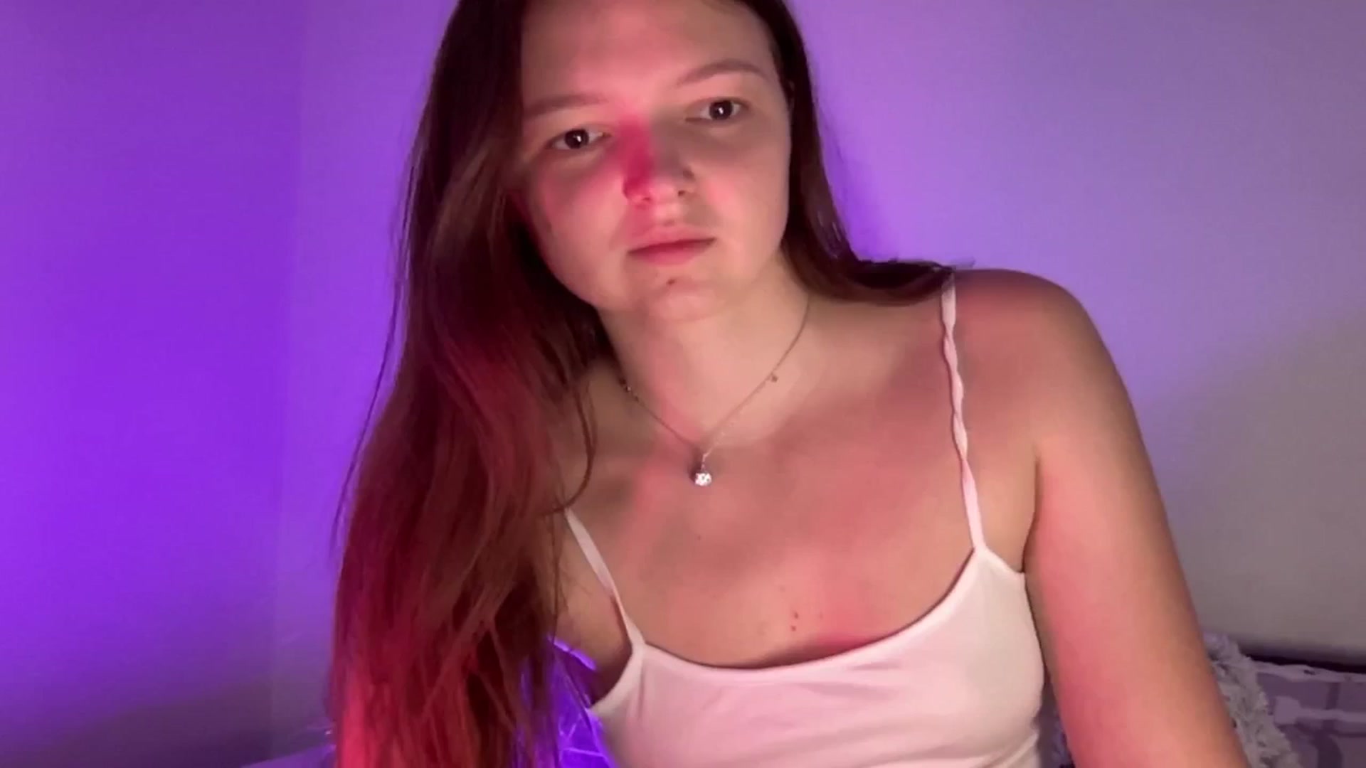 Gallery image thumbnail from AminaMi19's myfreecams stream on, 08/22/2025, 17:37 image 2 of 20