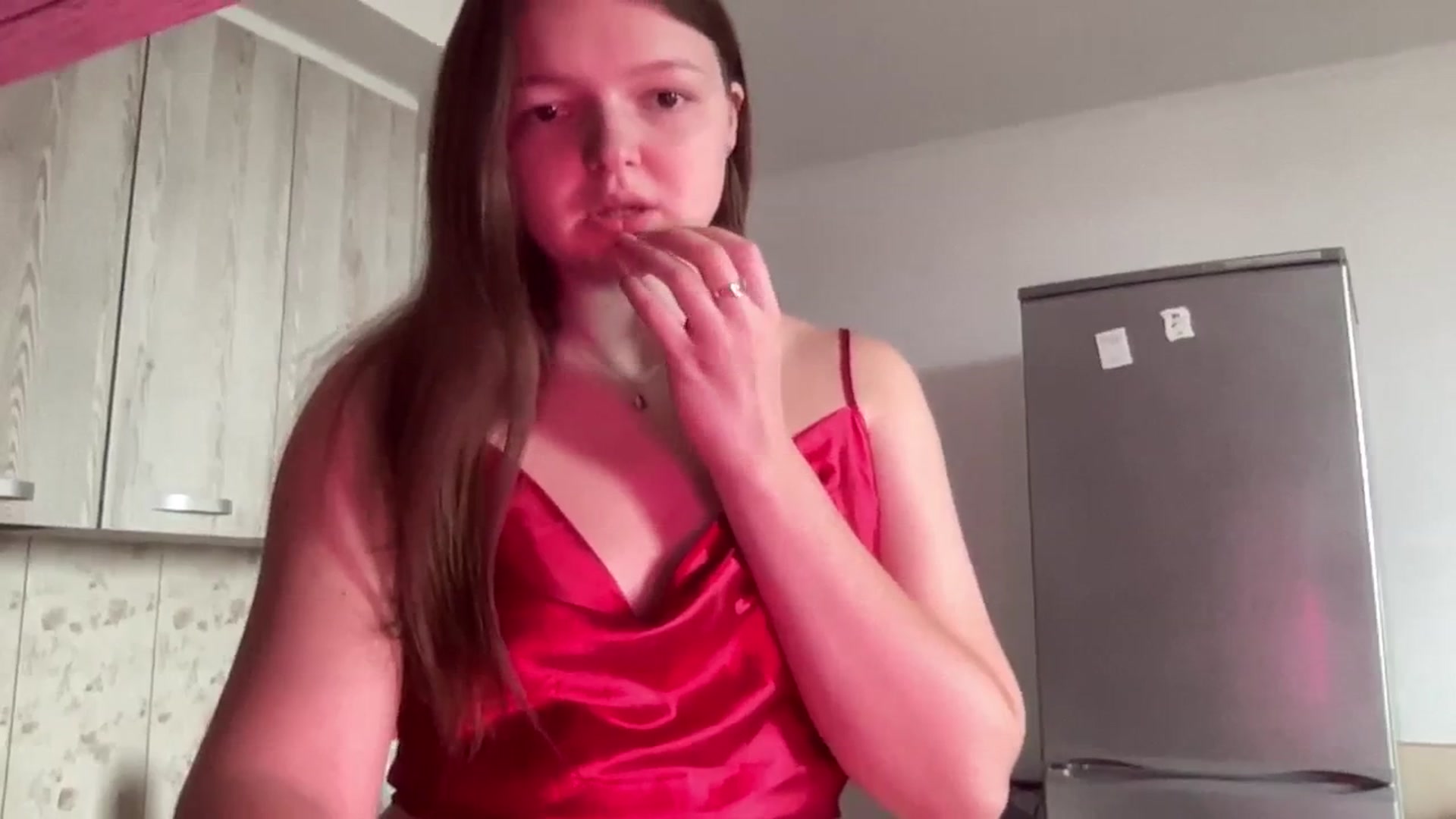 Gallery image thumbnail from AminaMi19's myfreecams stream on, 08/23/2025, 10:08 image 13 of 20