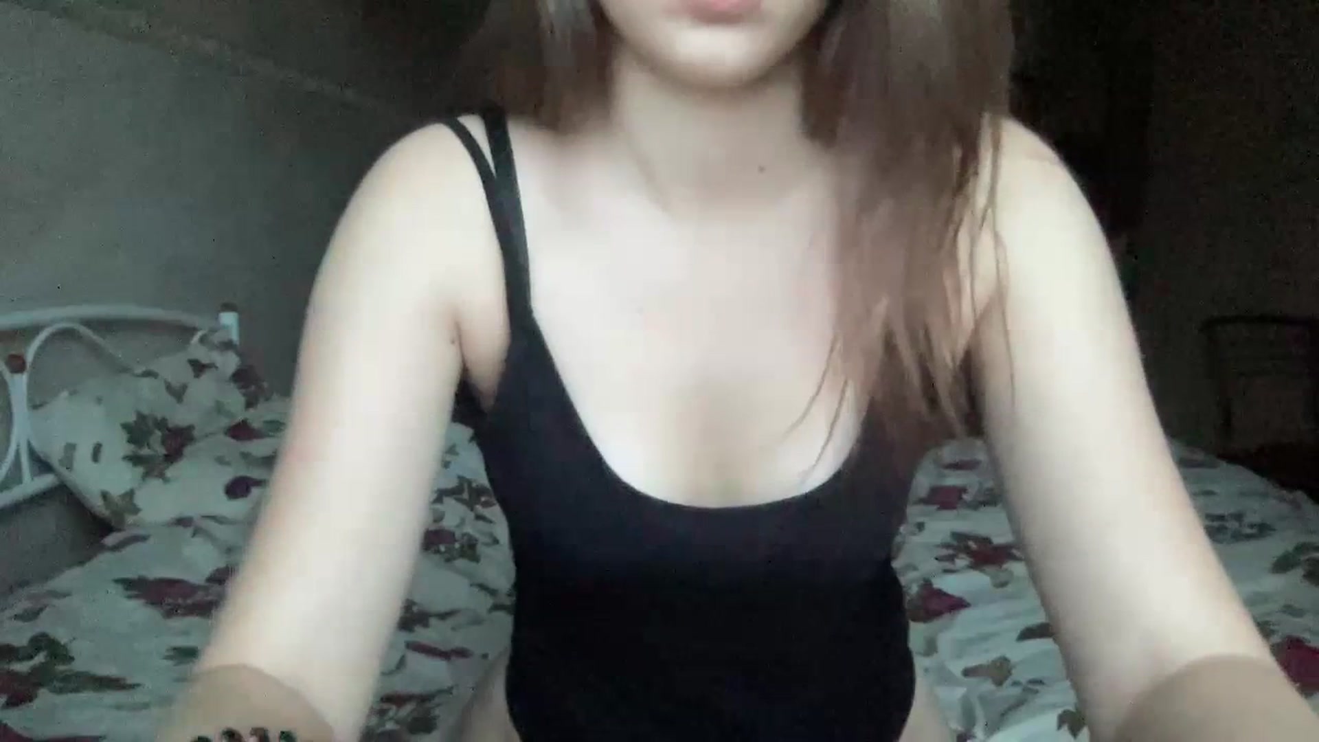 Gallery image thumbnail from AminaMi21's myfreecams stream on, 11/15/2023, 14:24 image 2 of 20