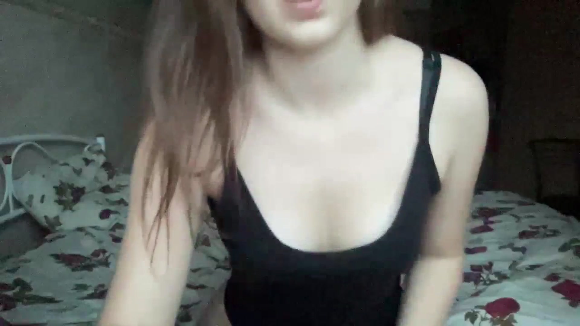 Gallery image thumbnail from AminaMi21's myfreecams stream on, 11/15/2023, 14:24 image 3 of 20