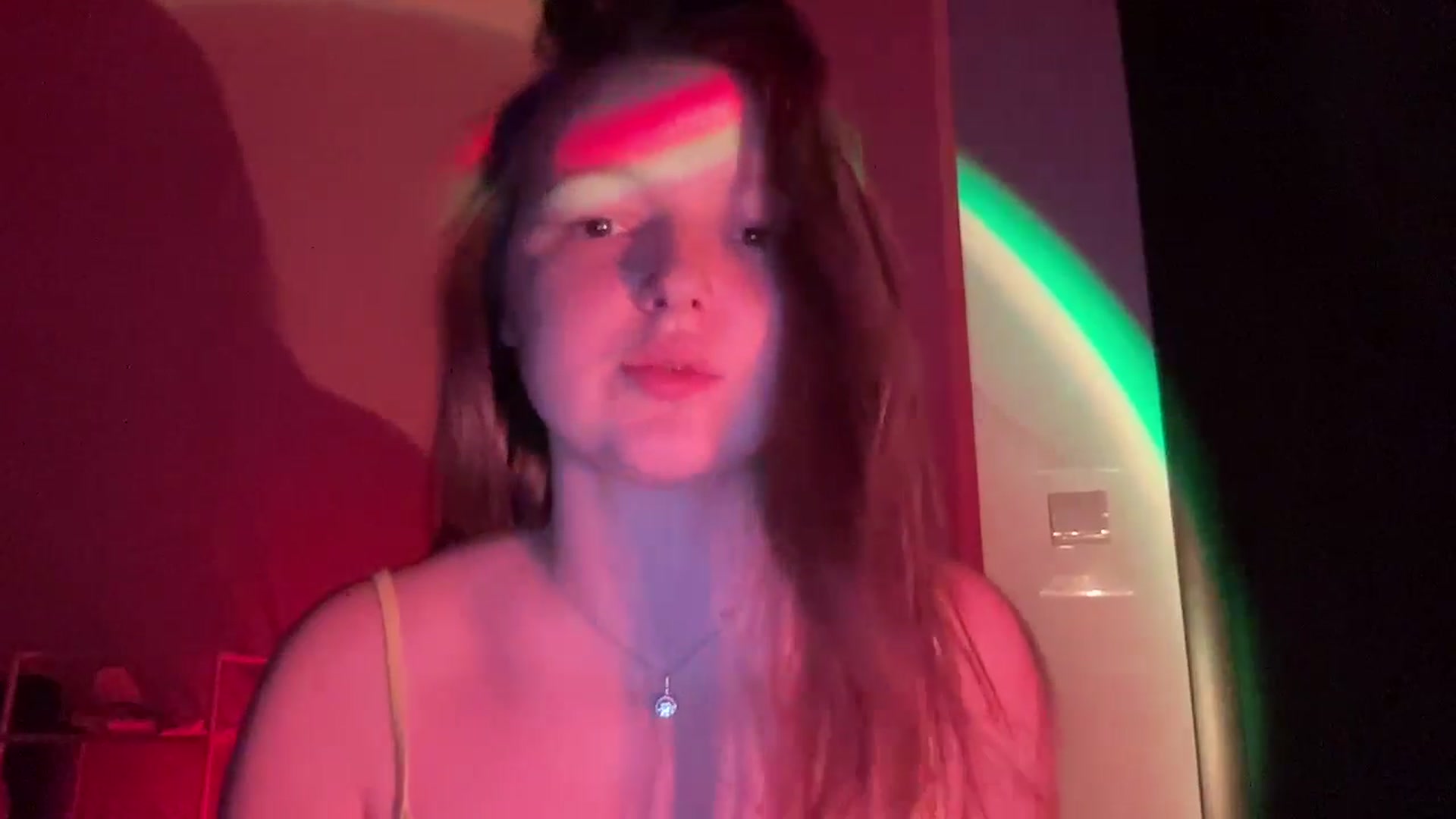 Gallery image thumbnail from AminaMi21's myfreecams stream on, 11/04/2024, 16:56 image 16 of 20