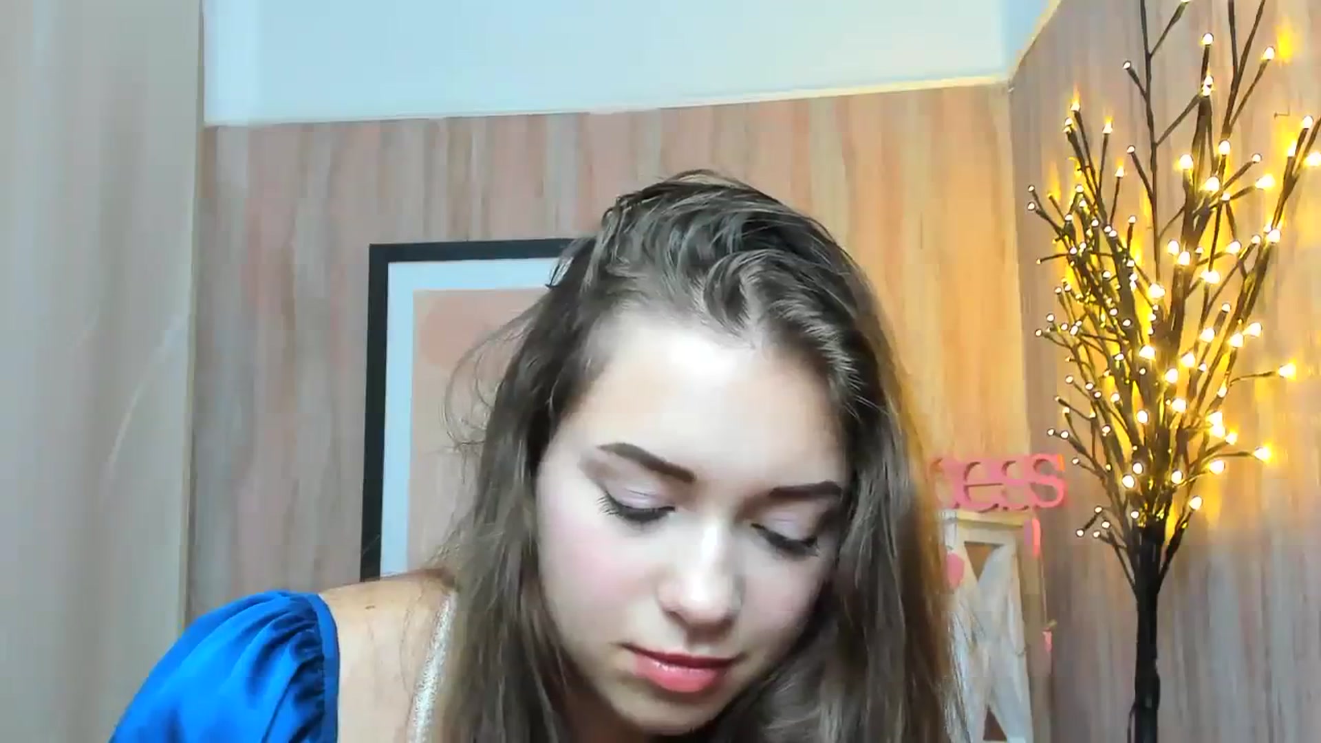 Gallery image thumbnail from AminaRoze's myfreecams stream on, 10/22/2023, 10:07 image 10 of 20