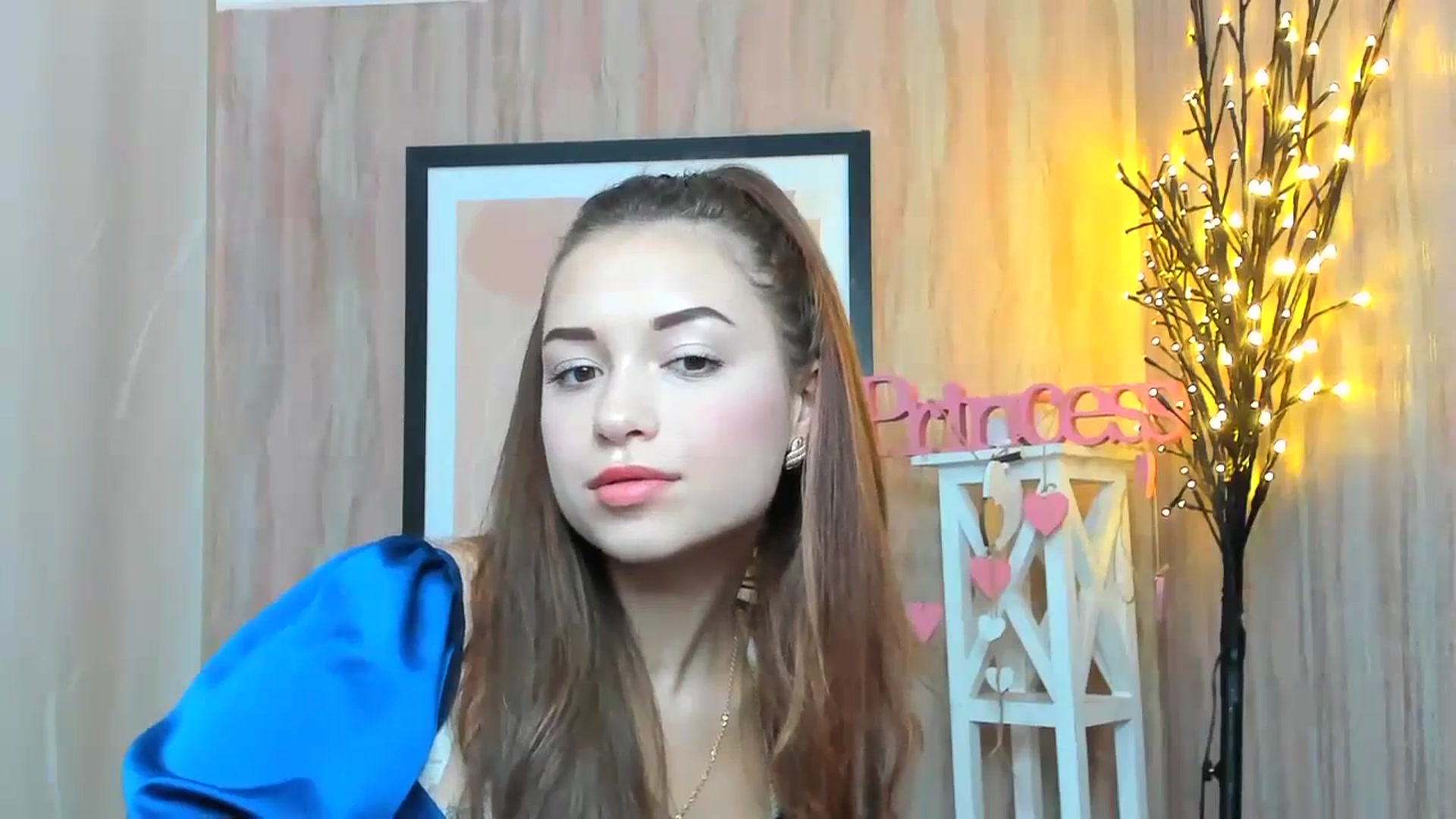 Gallery image thumbnail from AminaRoze's myfreecams stream on, 10/22/2023, 10:07 image 18 of 20