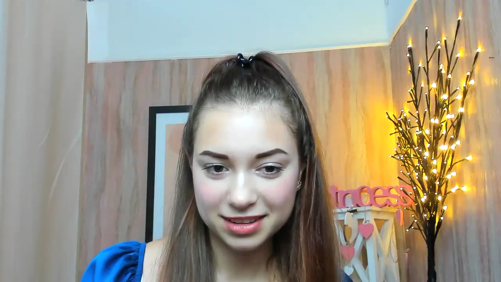Gallery image thumbnail from AminaRoze's myfreecams stream on, 10/22/2023, 10:21 image 7 of 20