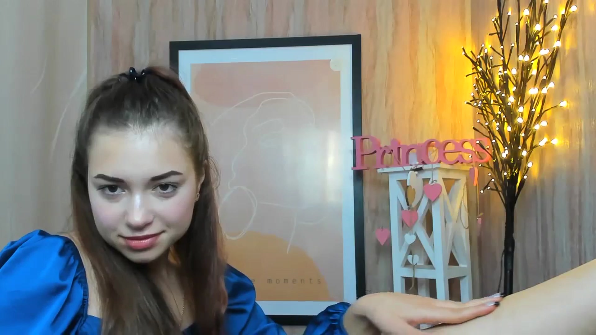 Gallery image thumbnail from AminaRoze's myfreecams stream on, 10/22/2023, 10:58 image 16 of 20