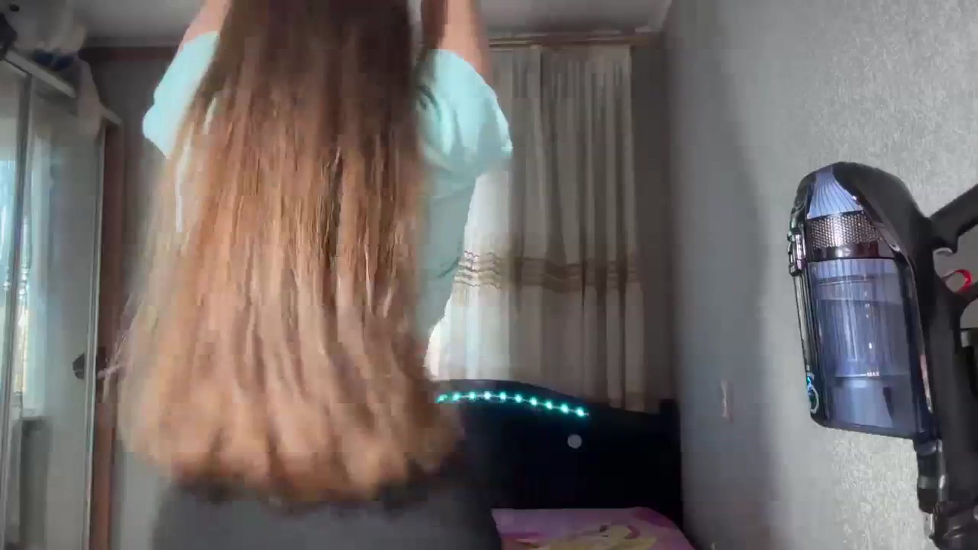 Gallery image thumbnail from AminaRoze's myfreecams stream on, 11/06/2023, 13:31 image 3 of 20