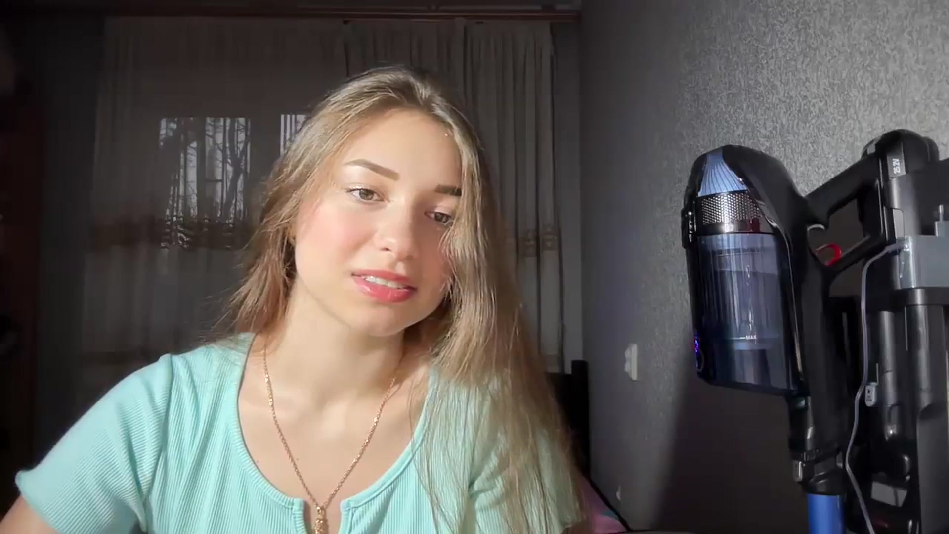 Gallery image thumbnail from AminaRoze's myfreecams stream on, 11/06/2023, 15:04 image 13 of 20