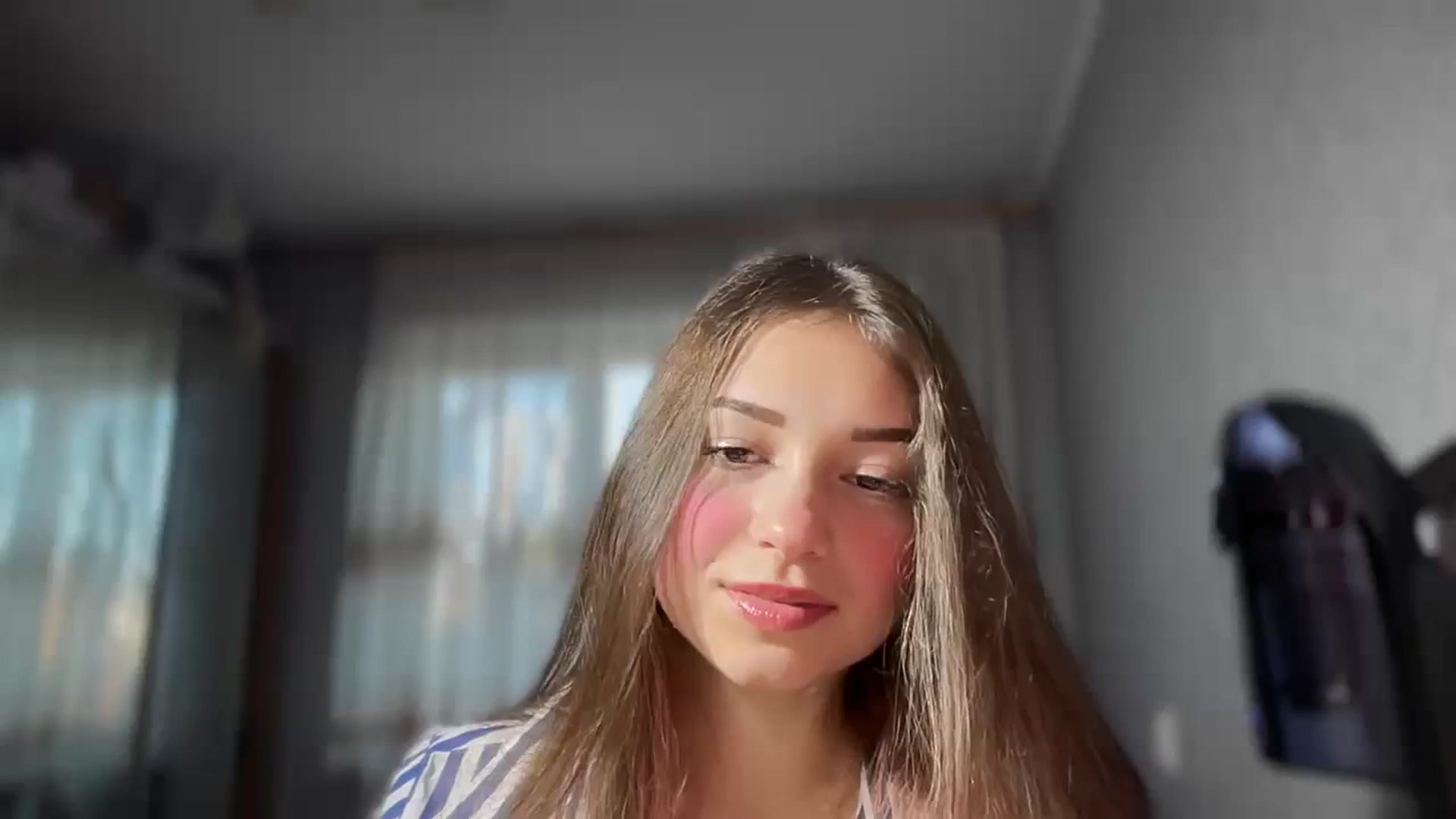 Gallery image thumbnail from AminaRoze's myfreecams stream on, 11/16/2023, 12:42 image 18 of 20