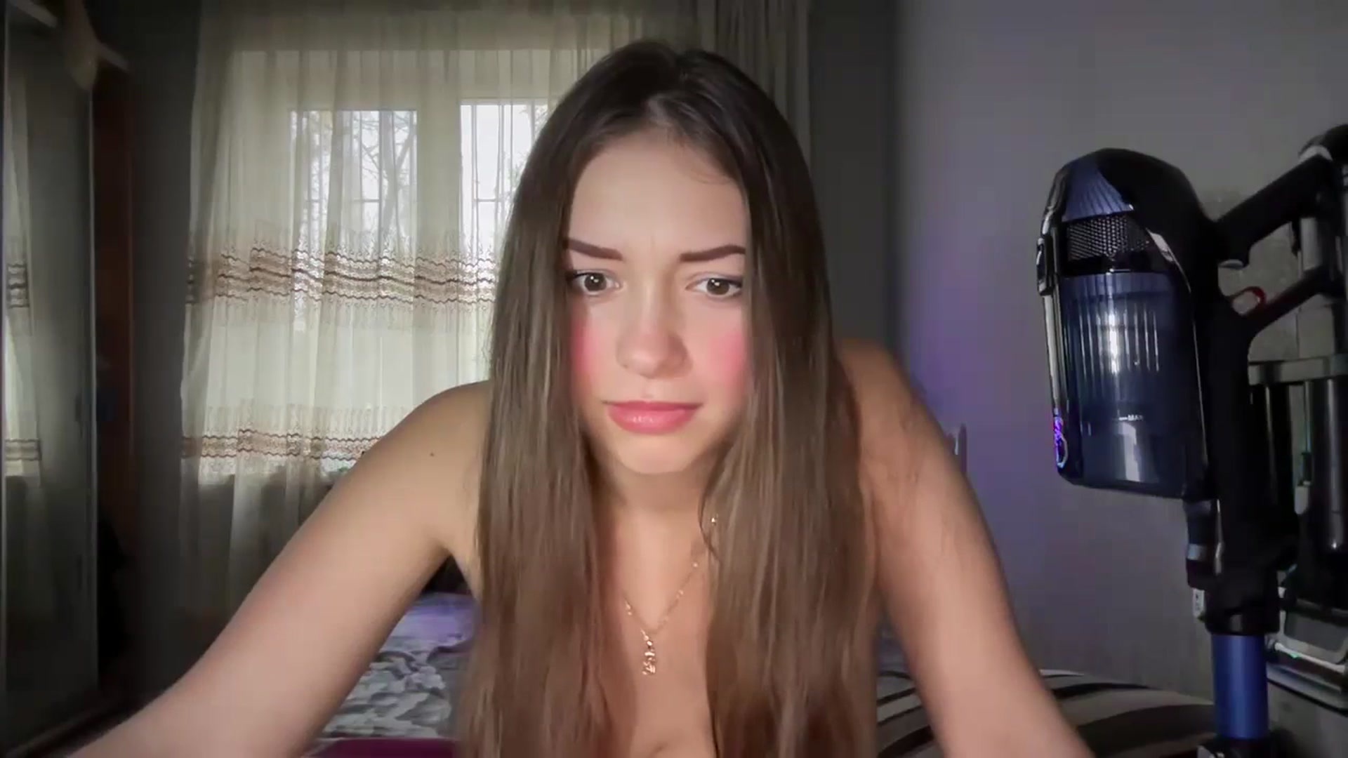 Gallery image thumbnail from AminaRoze's myfreecams stream on, 11/22/2023, 13:15 image 4 of 20