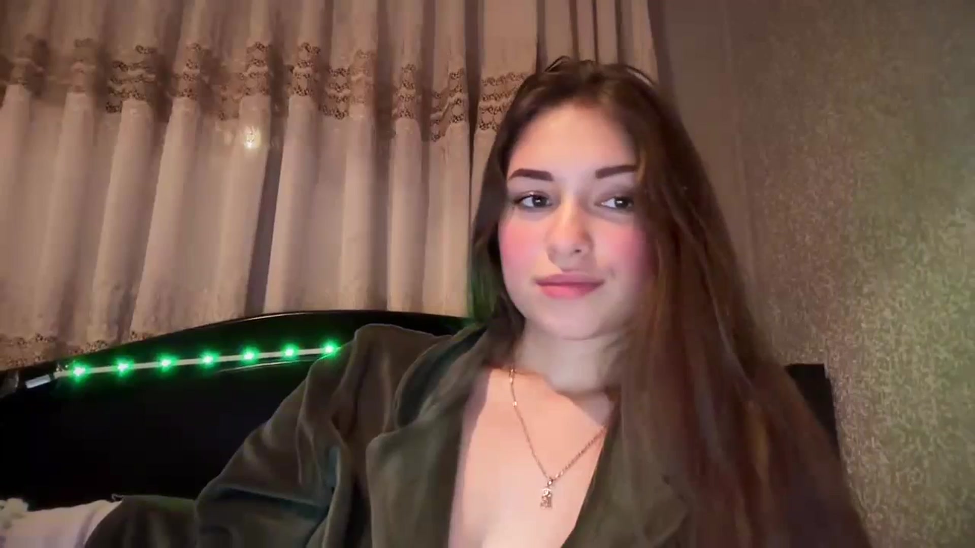 Gallery image thumbnail from AminaRoze's myfreecams stream on, 11/22/2023, 15:59 image 15 of 20