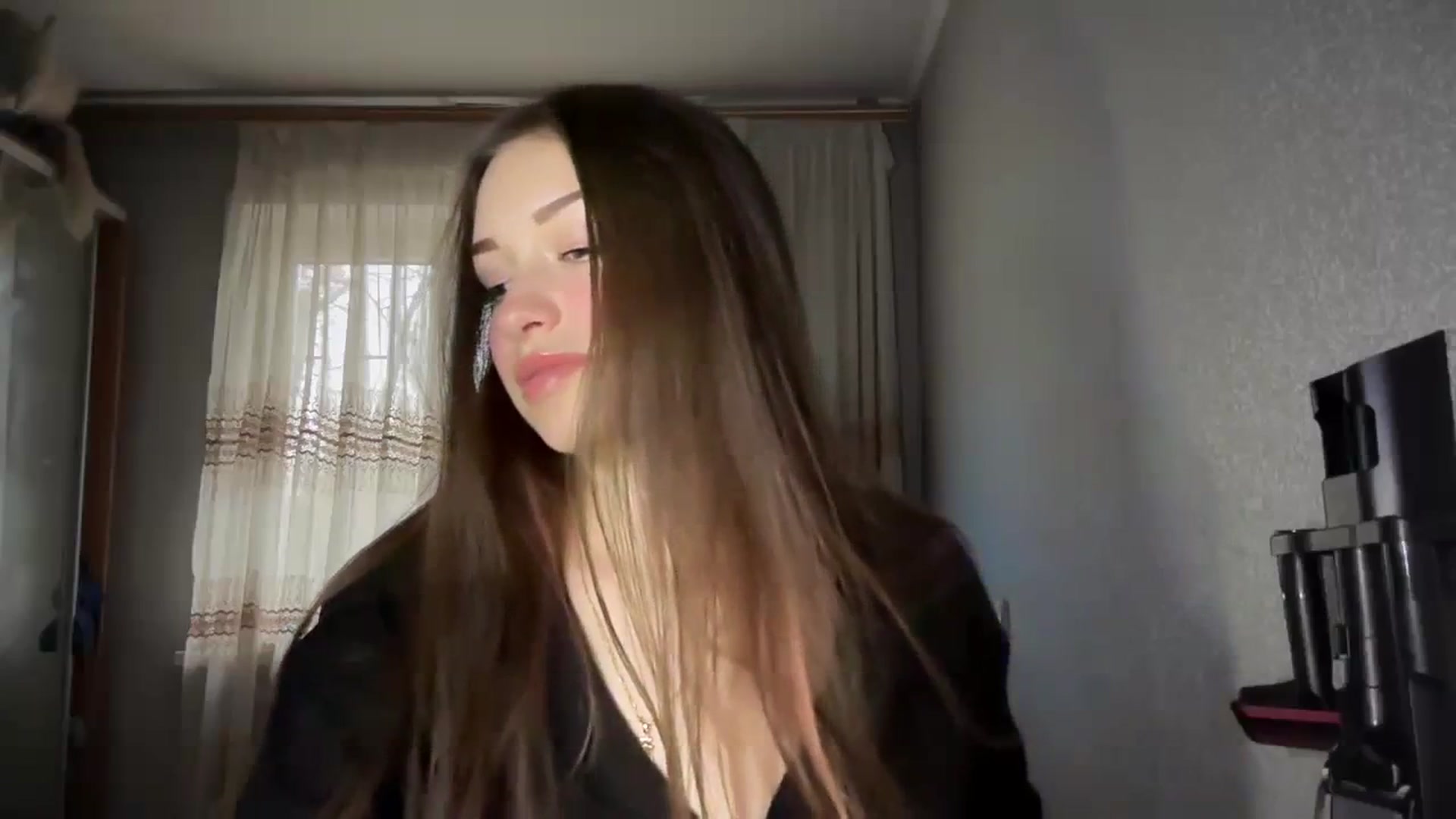 Gallery image thumbnail from AminaRoze's myfreecams stream on, 11/23/2023, 12:34 image 10 of 20