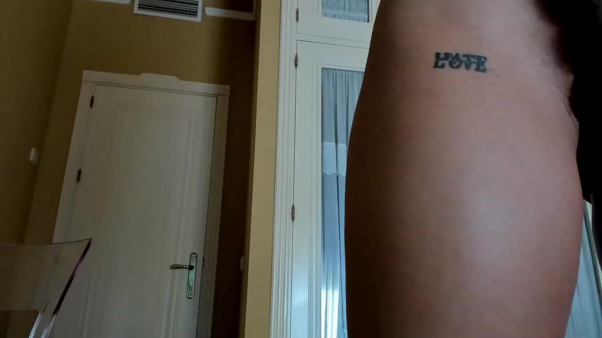 Gallery image thumbnail from Aminna_Bae's myfreecams stream on, 12/18/2023, 16:01 image 15 of 20