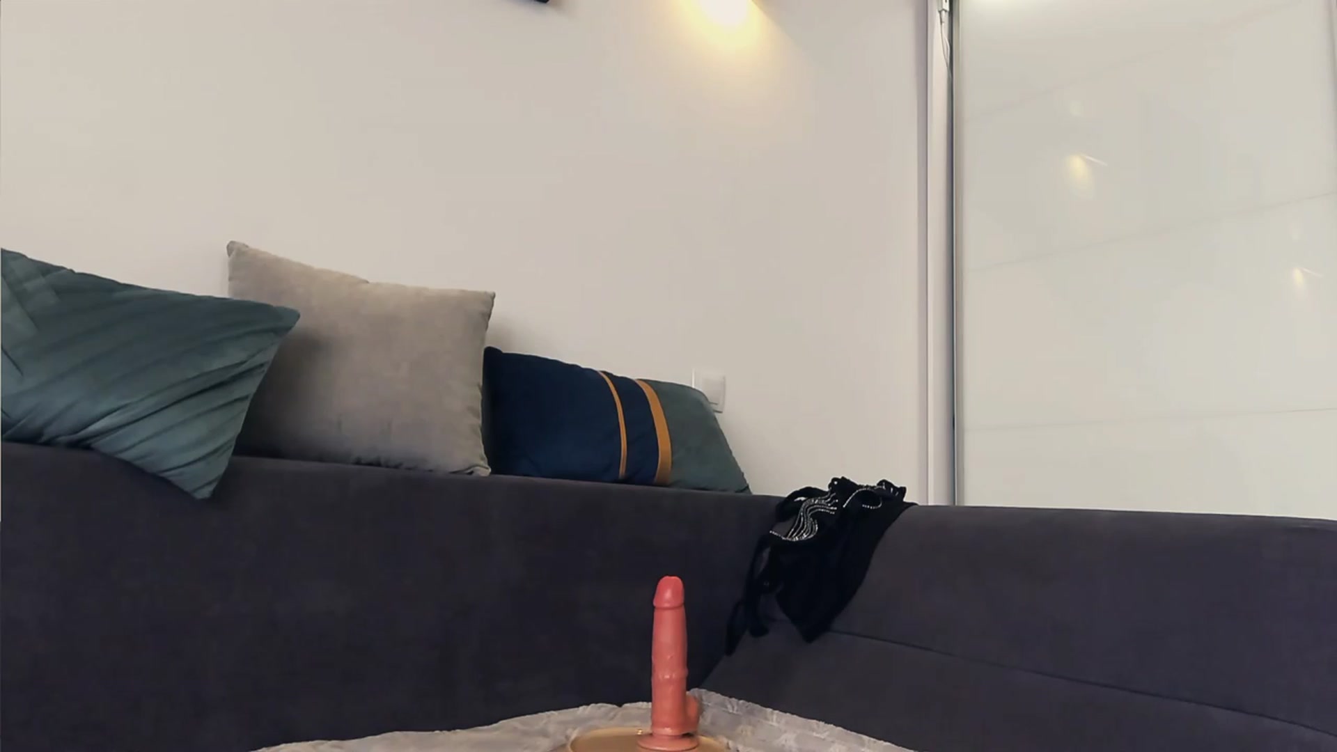 Gallery image thumbnail from Aminna_Bae's myfreecams stream on, 03/22/2024, 10:19 image 13 of 20