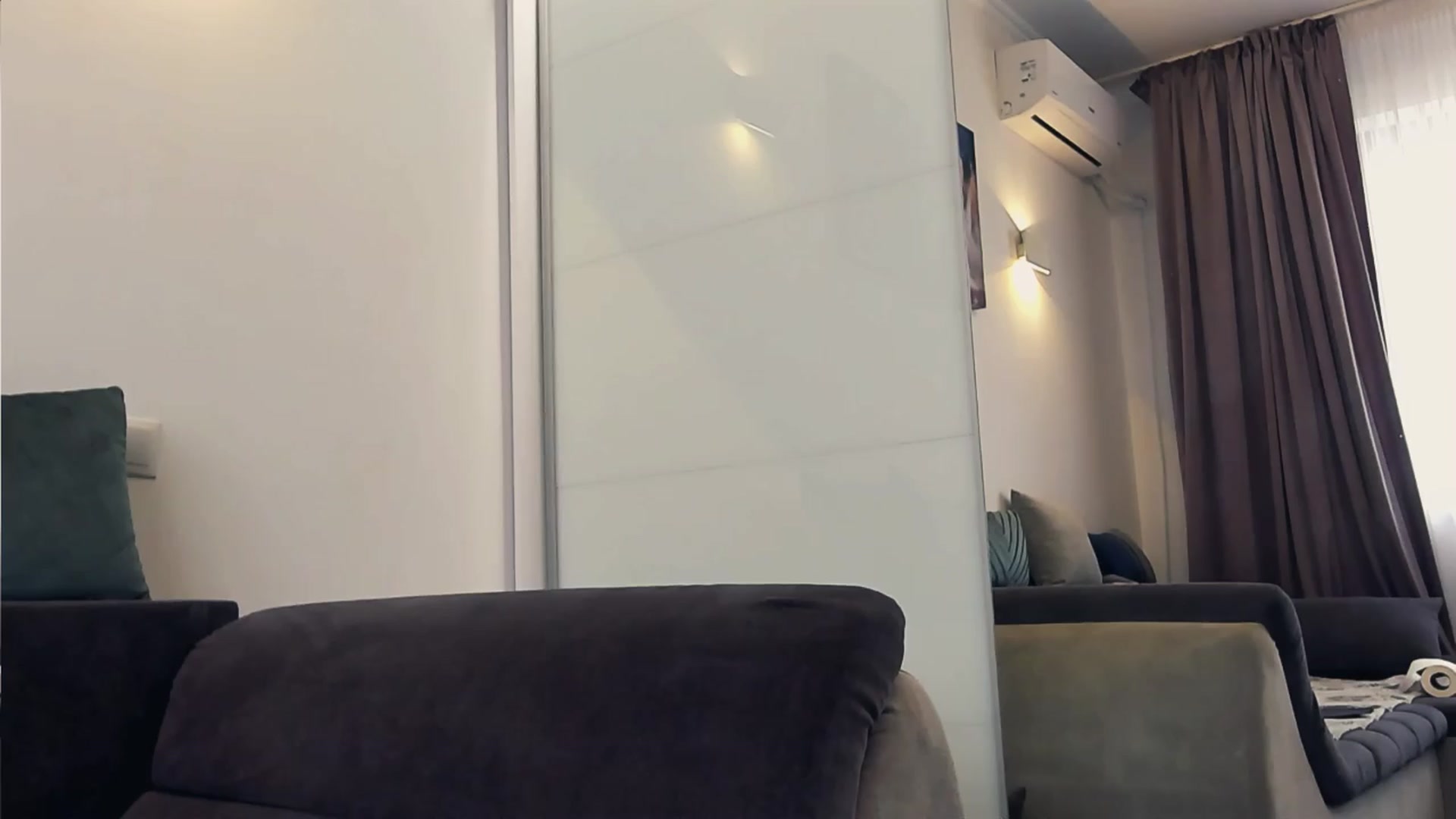 Gallery image thumbnail from Aminna_Bae's myfreecams stream on, 03/25/2024, 10:20 image 3 of 20