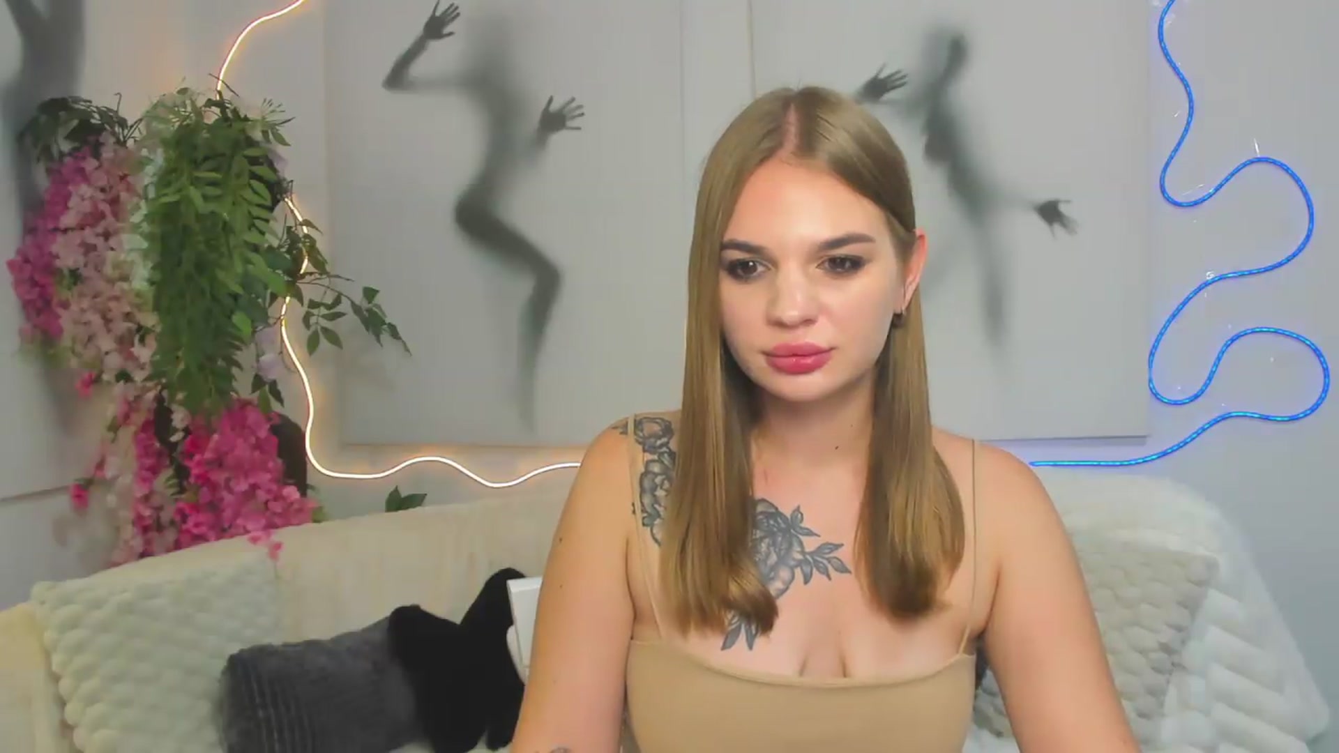 Gallery image thumbnail from AmiraVoss's myfreecams stream on, 09/11/2026, 10:55 image 4 of 20