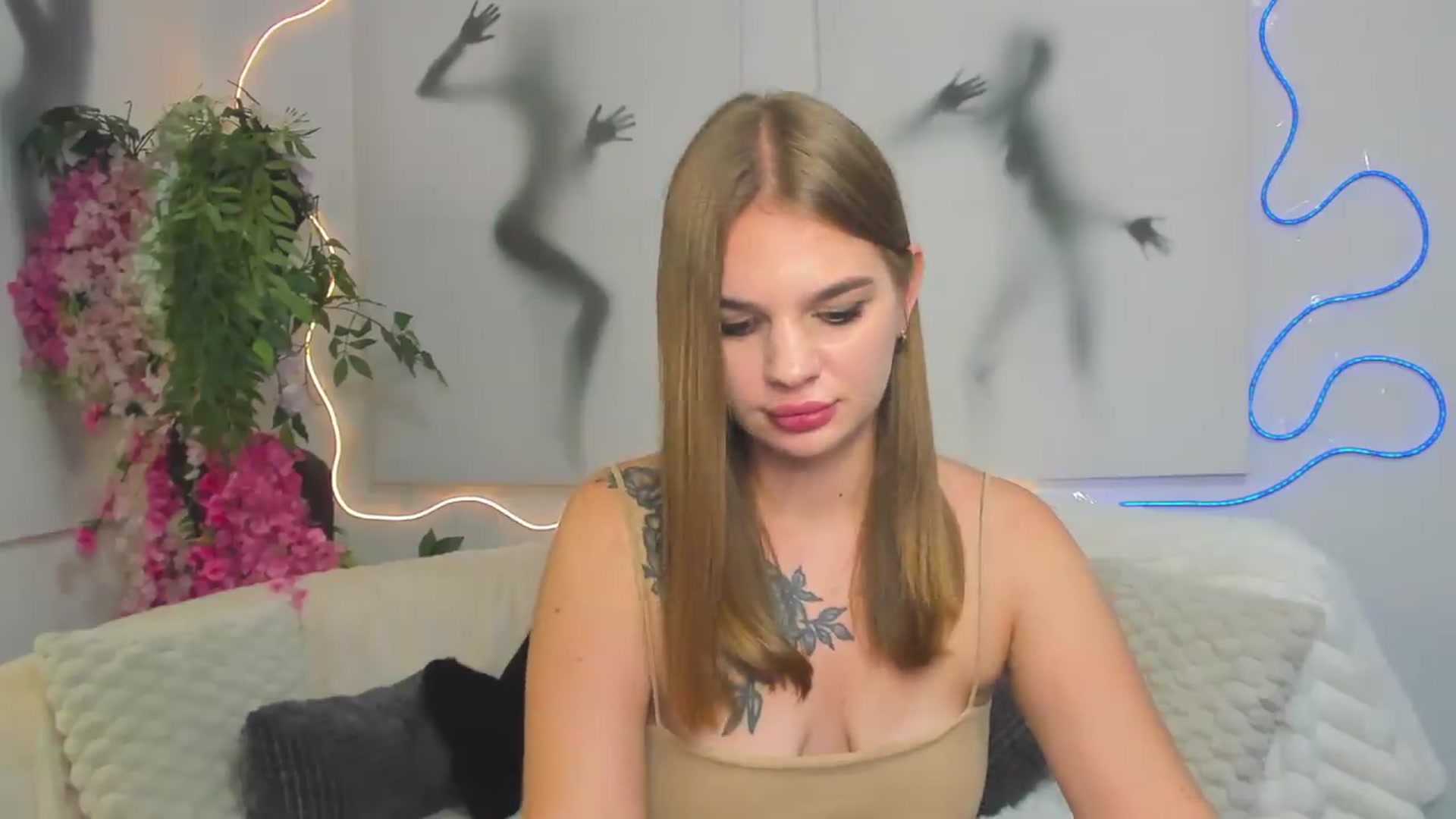 Gallery image thumbnail from AmiraVoss's myfreecams stream on, 09/11/2026, 10:55 image 3 of 20