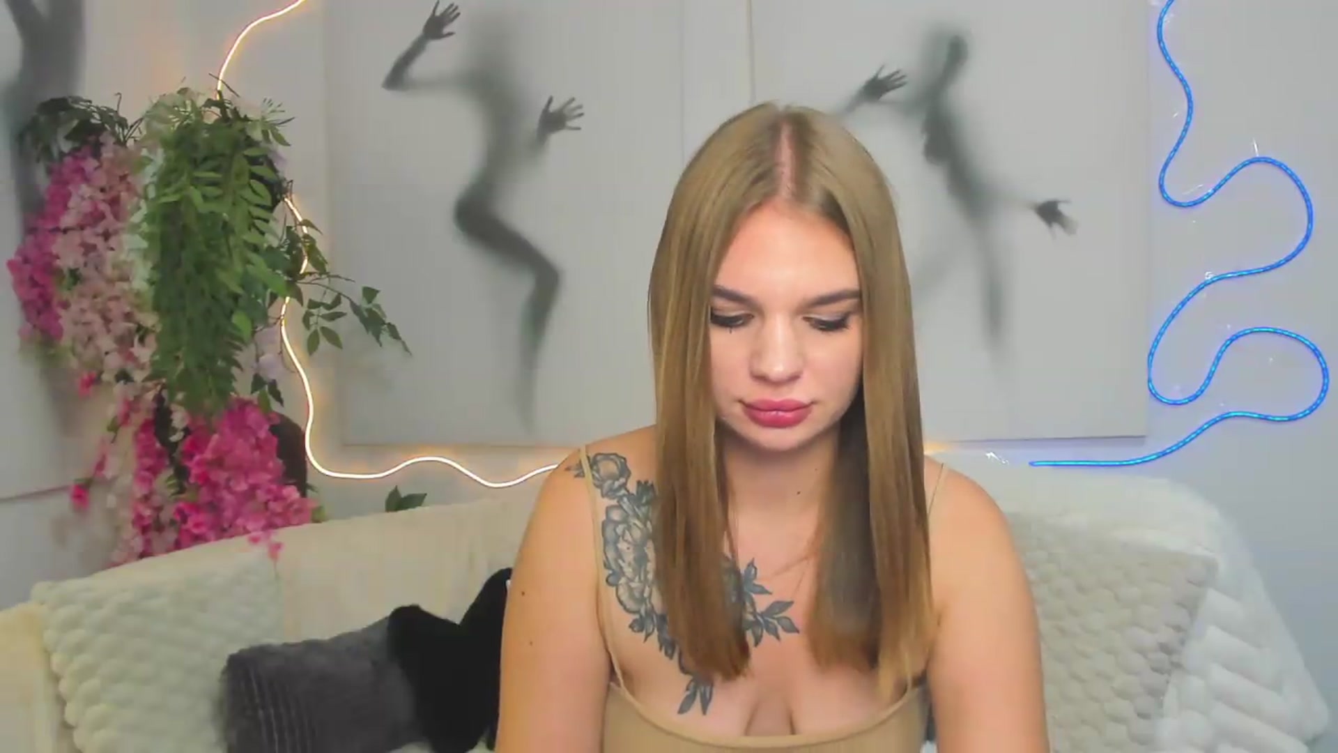 Gallery image thumbnail from AmiraVoss's myfreecams stream on, 09/11/2026, 10:55 image 5 of 20
