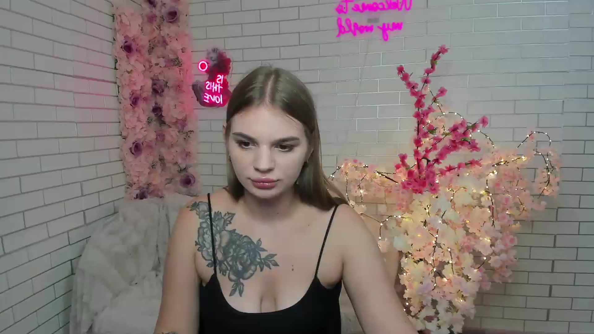 Gallery image thumbnail from AmiraVoss's myfreecams stream on, 09/14/2026, 09:52 image 7 of 20