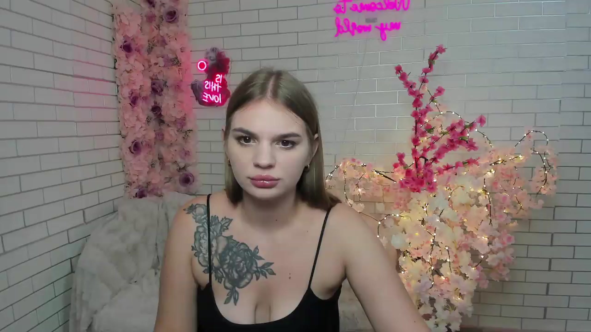 Gallery image thumbnail from AmiraVoss's myfreecams stream on, 09/14/2026, 09:52 image 5 of 20