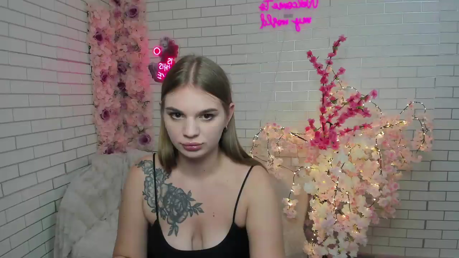 Gallery image thumbnail from AmiraVoss's myfreecams stream on, 09/14/2026, 09:52 image 9 of 20