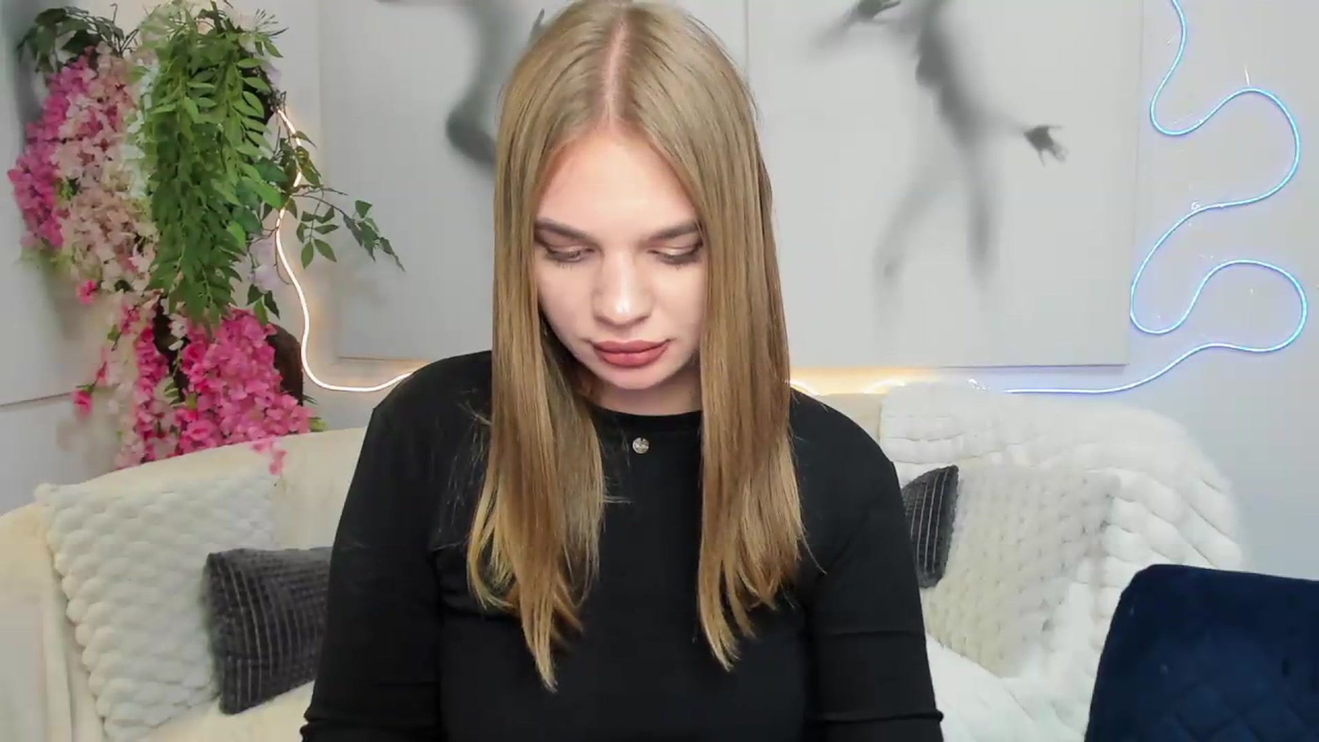 Gallery image thumbnail from AmiraVoss's myfreecams stream on, 09/15/2026, 10:28 image 6 of 20