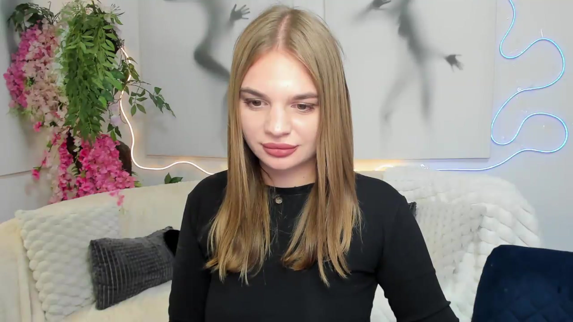 Gallery image thumbnail from AmiraVoss's myfreecams stream on, 09/15/2026, 10:28 image 9 of 20