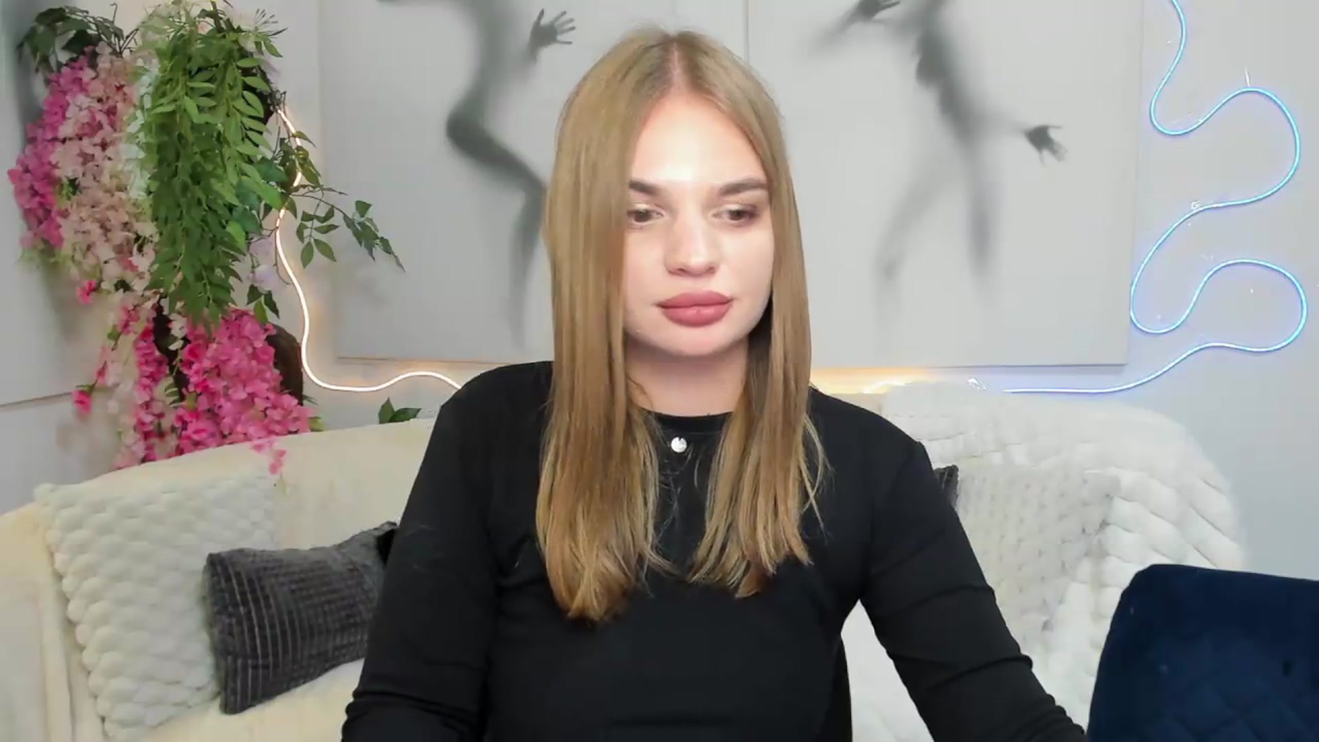 Gallery image thumbnail from AmiraVoss's myfreecams stream on, 09/15/2026, 10:28 image 7 of 20