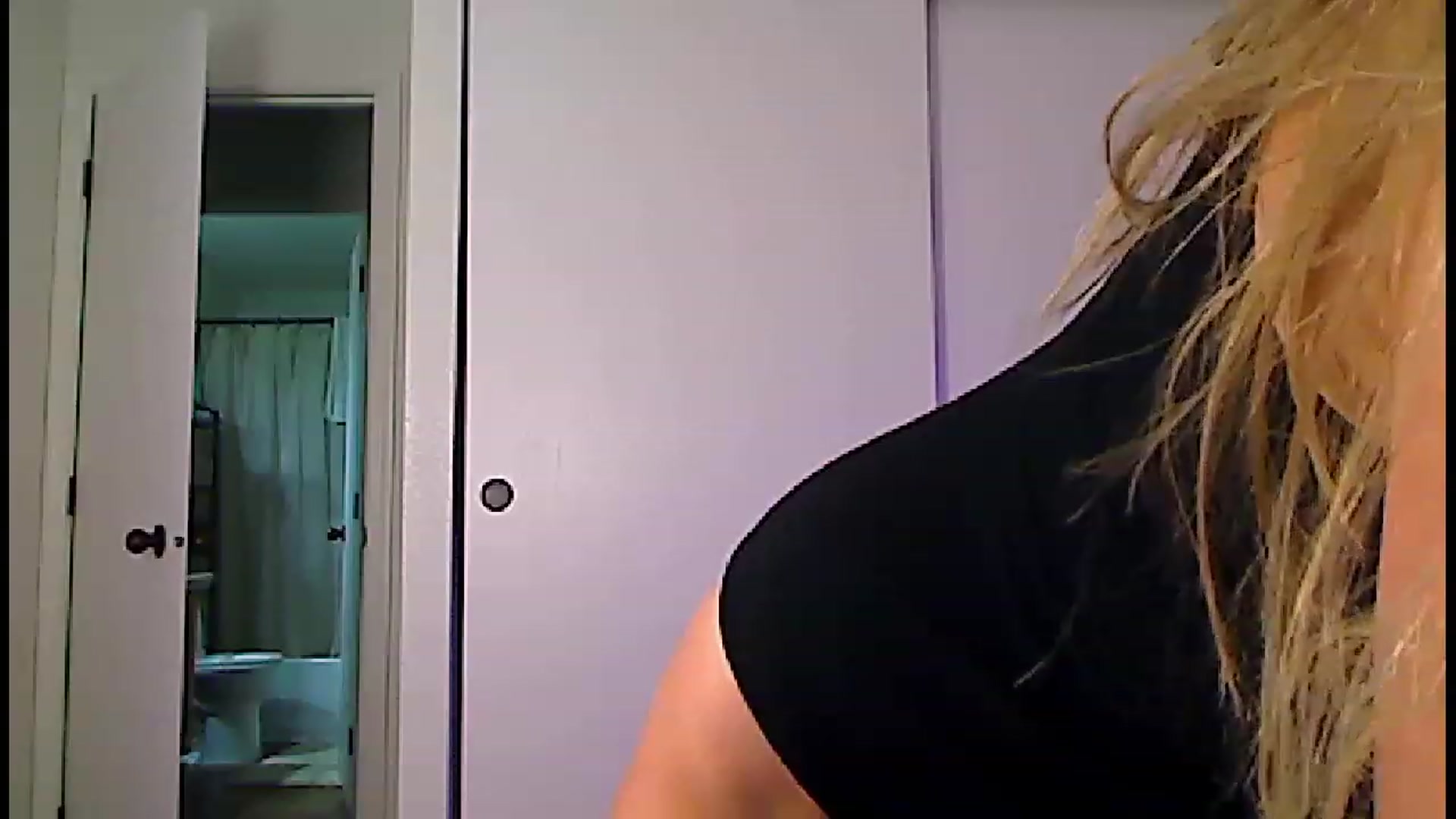 Gallery image thumbnail from Amiri's myfreecams stream on, 02/16/2023, 05:11 image 13 of 20
