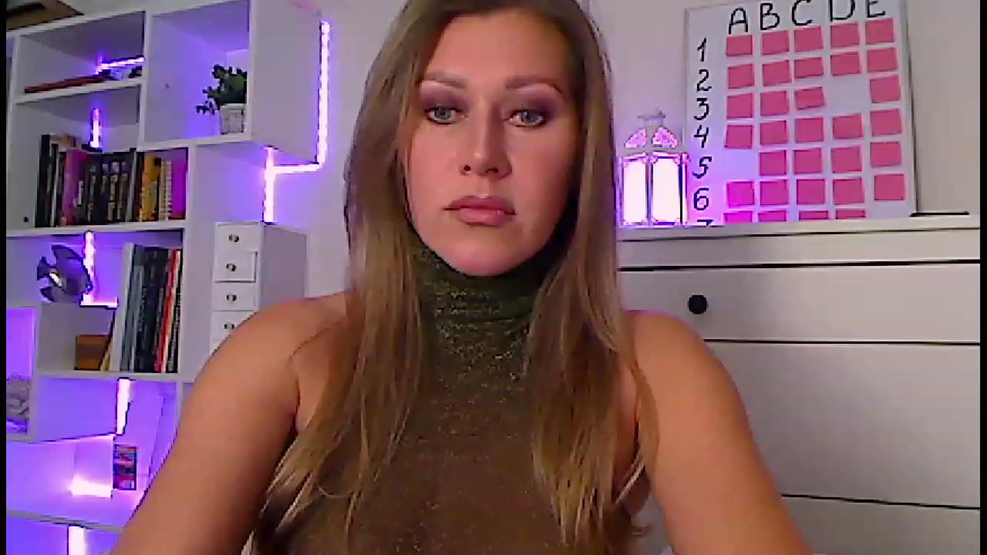Gallery image thumbnail from Amiri's myfreecams stream on, 03/06/2023, 05:06 image 1 of 20