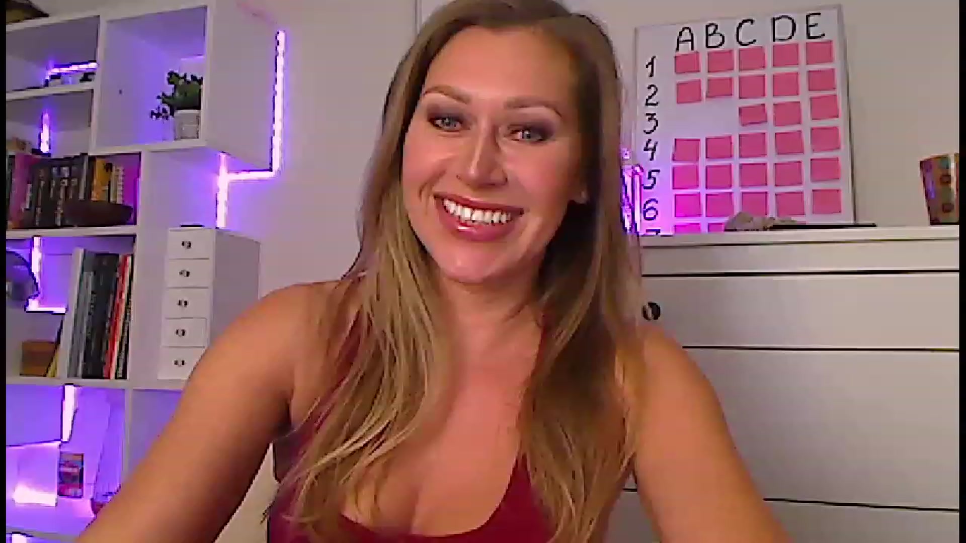 Gallery image thumbnail from Amiri's myfreecams stream on, 03/09/2023, 04:09 image 20 of 20