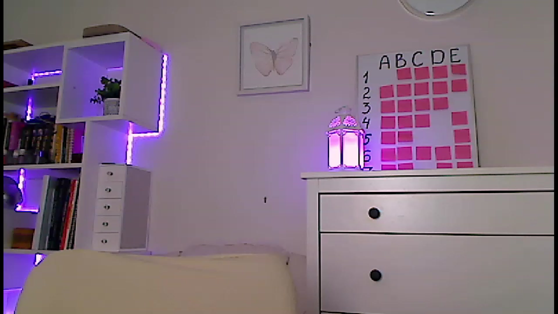 Gallery image thumbnail from Amiri's myfreecams stream on, 03/23/2023, 05:01 image 10 of 20