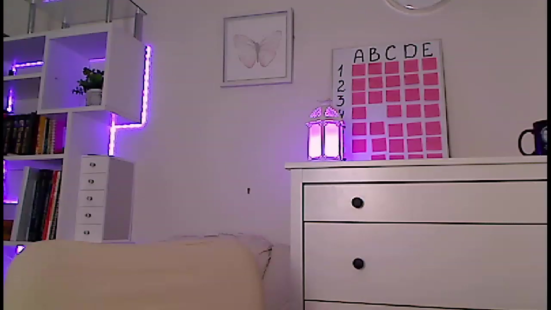 Gallery image thumbnail from Amiri's myfreecams stream on, 04/15/2023, 03:43 image 16 of 20