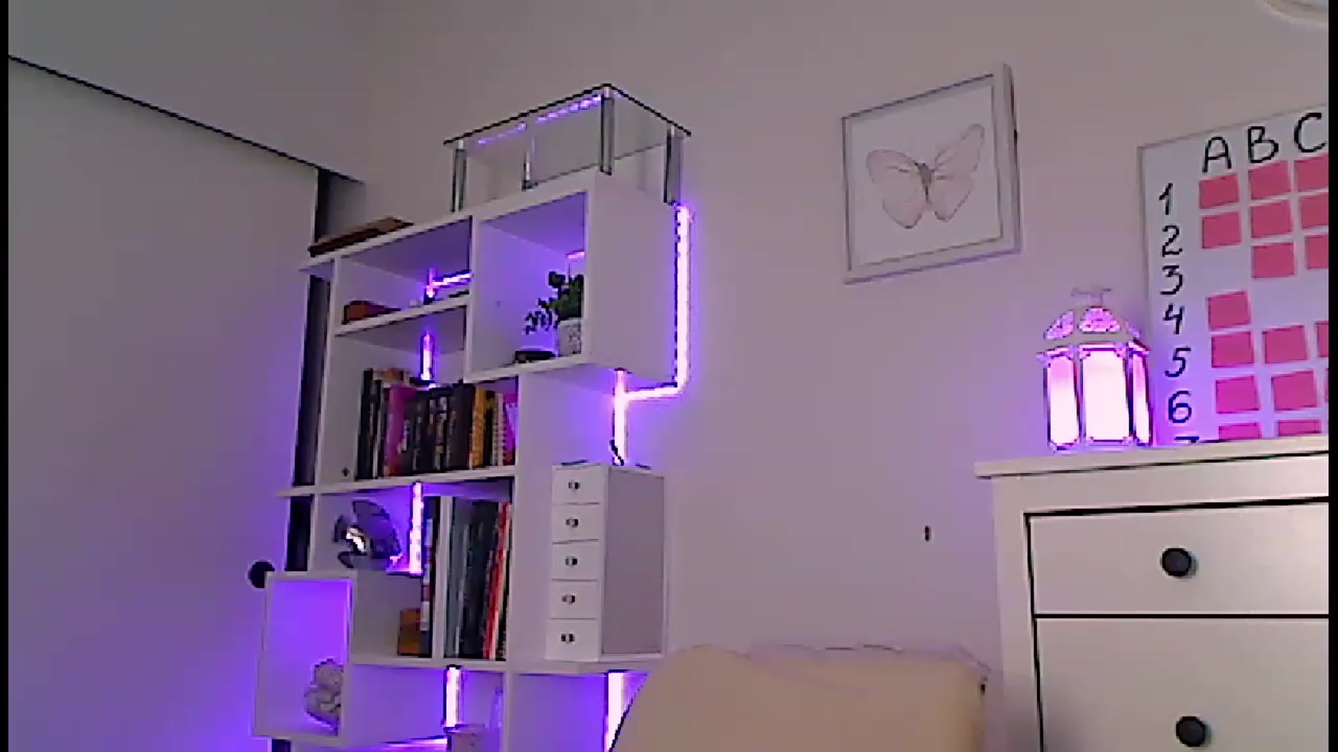 Gallery image thumbnail from Amiri's myfreecams stream on, 05/07/2023, 05:56 image 5 of 20