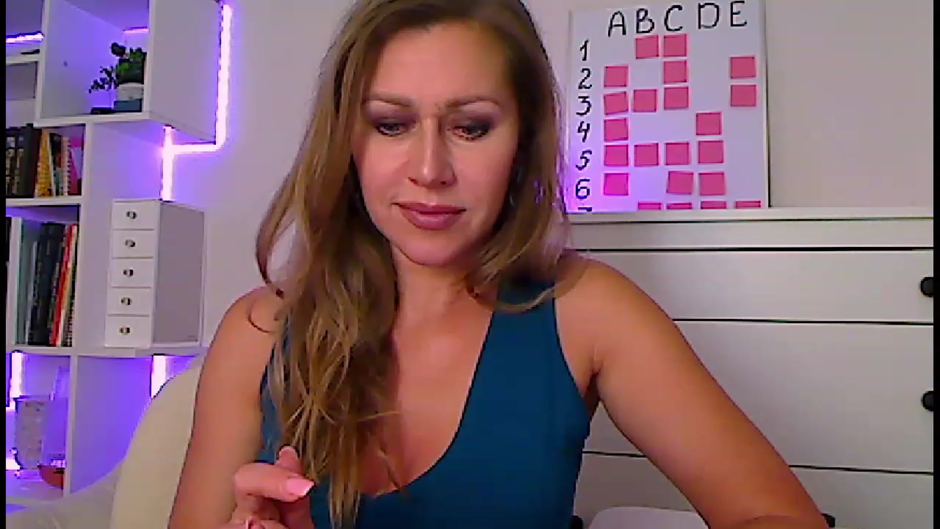 Gallery image thumbnail from Amiri's myfreecams stream on, 05/14/2023, 06:39 image 19 of 20