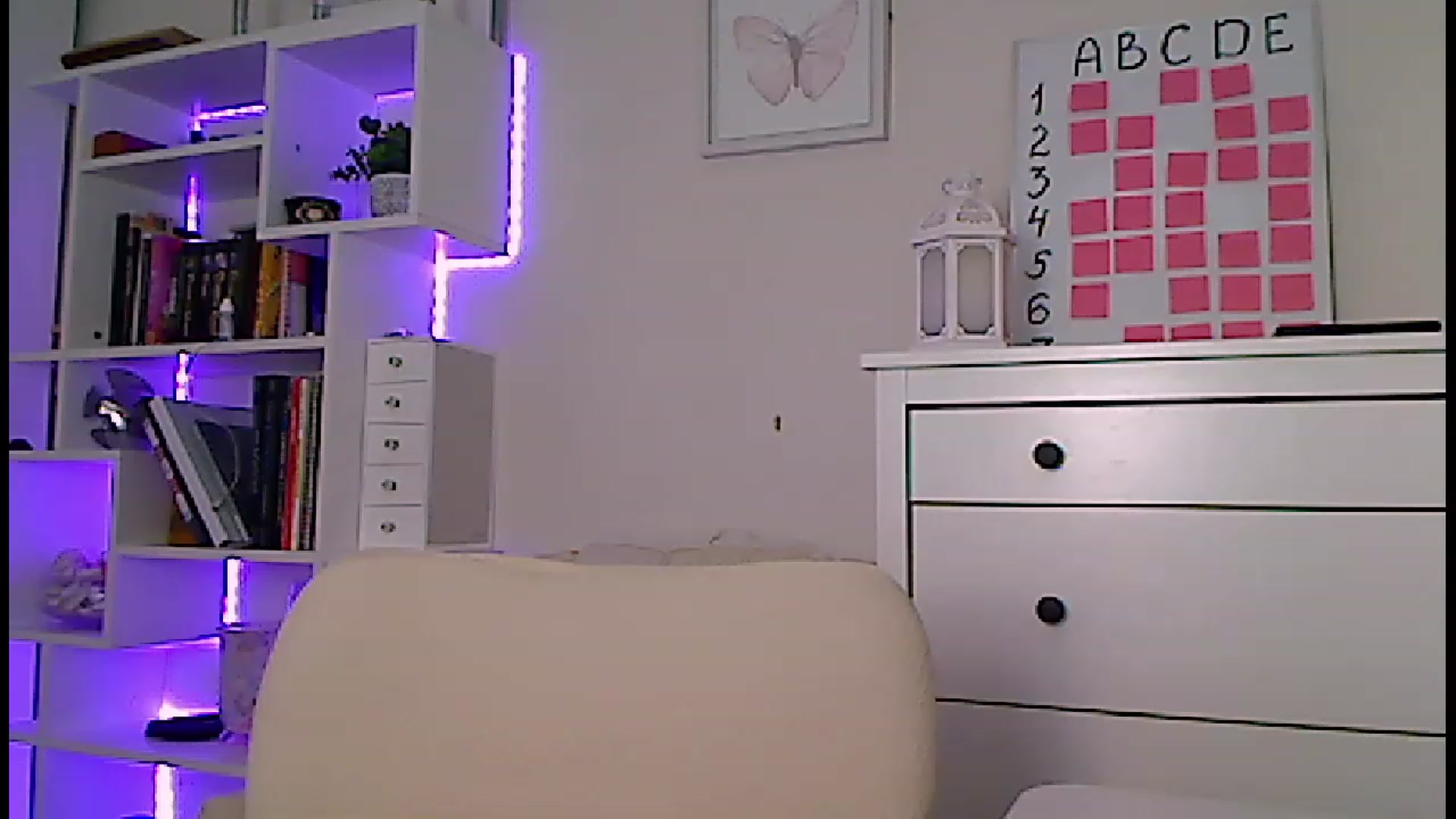 Gallery image thumbnail from Amiri's myfreecams stream on, 06/24/2023, 03:33 image 16 of 20