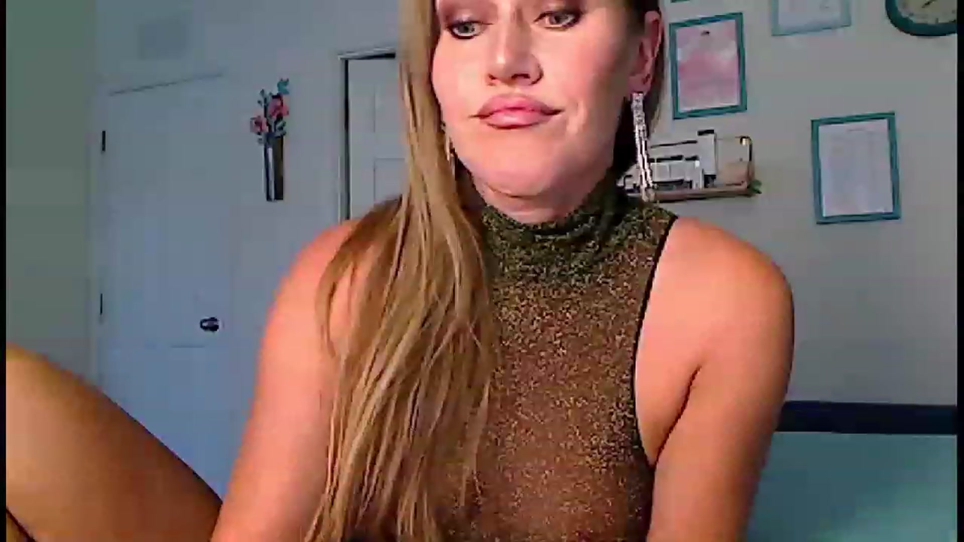 Gallery image thumbnail from Amiri's myfreecams stream on, 07/02/2023, 02:17 image 14 of 20