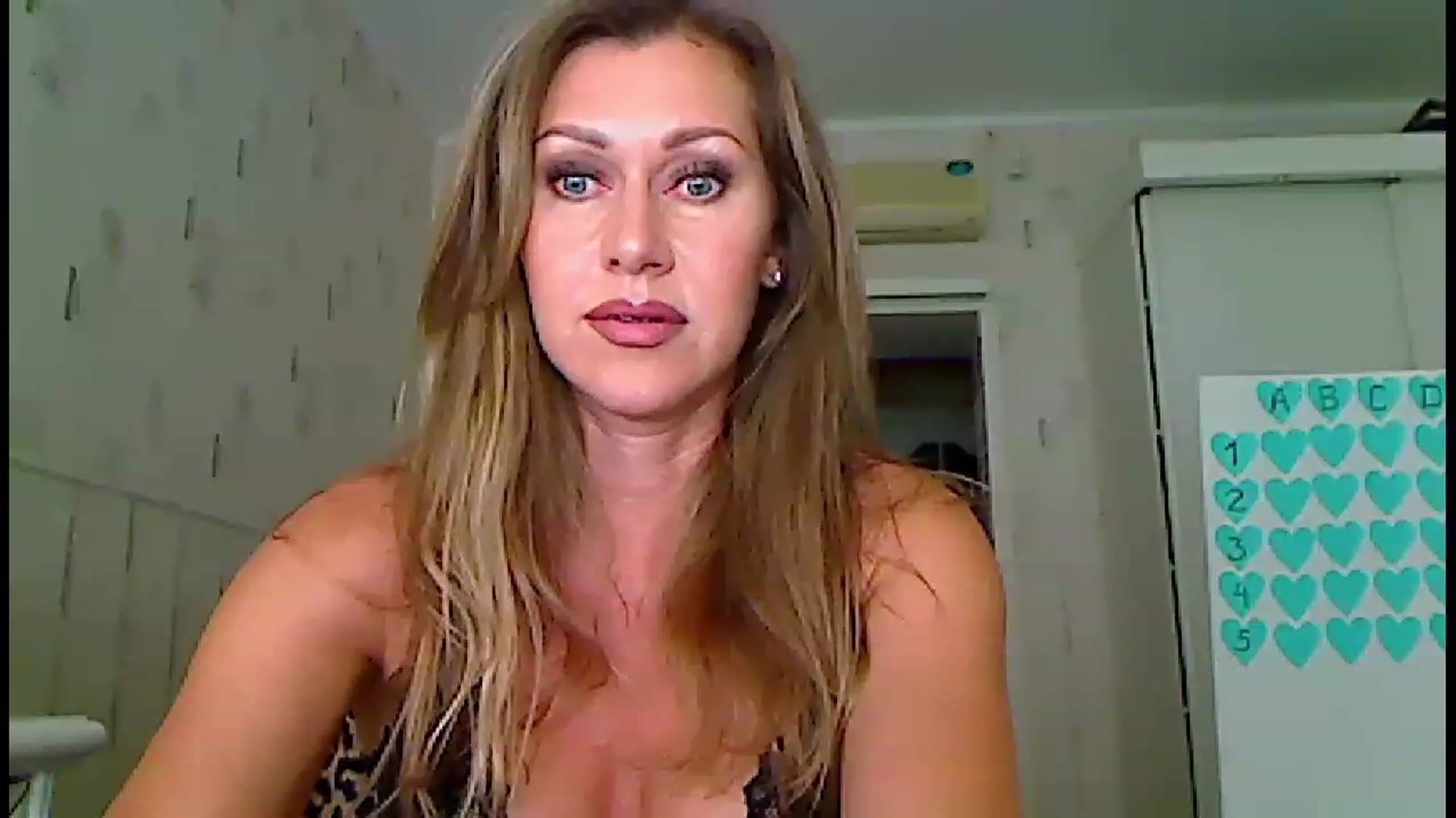Gallery image thumbnail from Amiri's myfreecams stream on, 08/06/2023, 04:38 image 7 of 20