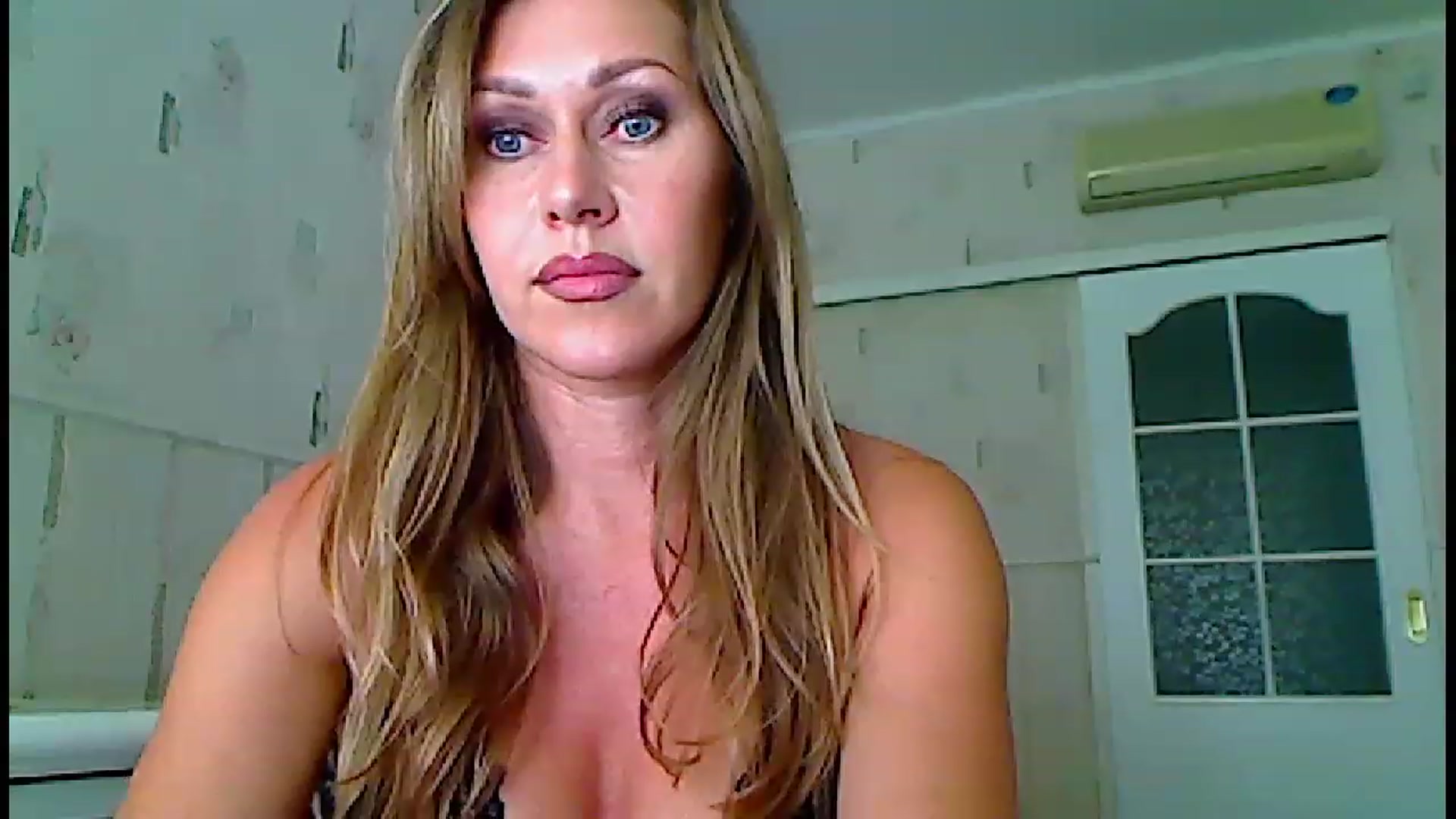 Gallery image thumbnail from Amiri's myfreecams stream on, 08/06/2023, 04:38 image 16 of 20